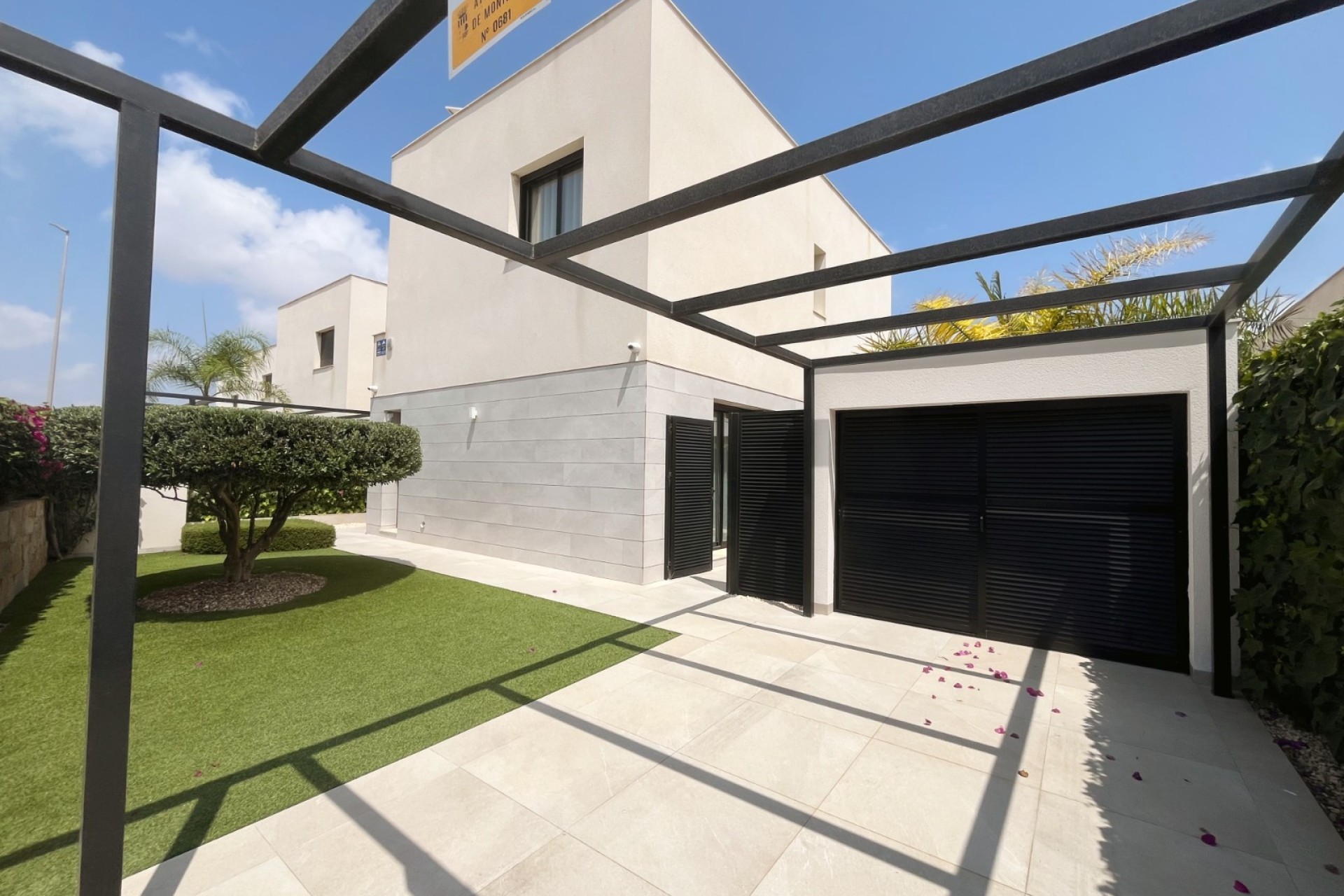 Resale - Villa - Los Montesinos - La Herrada