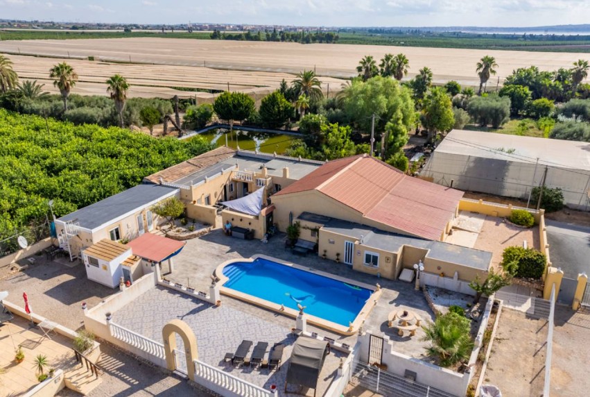 Resale - Villa - Los Montesinos