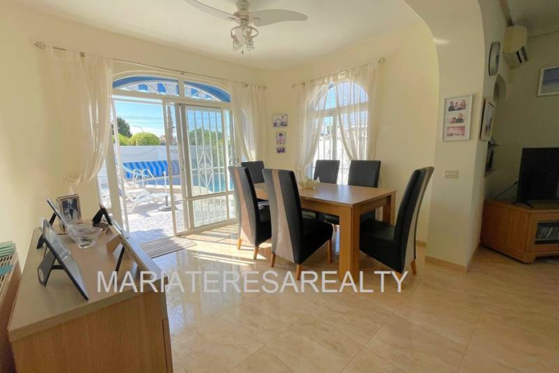 Resale - Villa - Los Narejos - Oasis