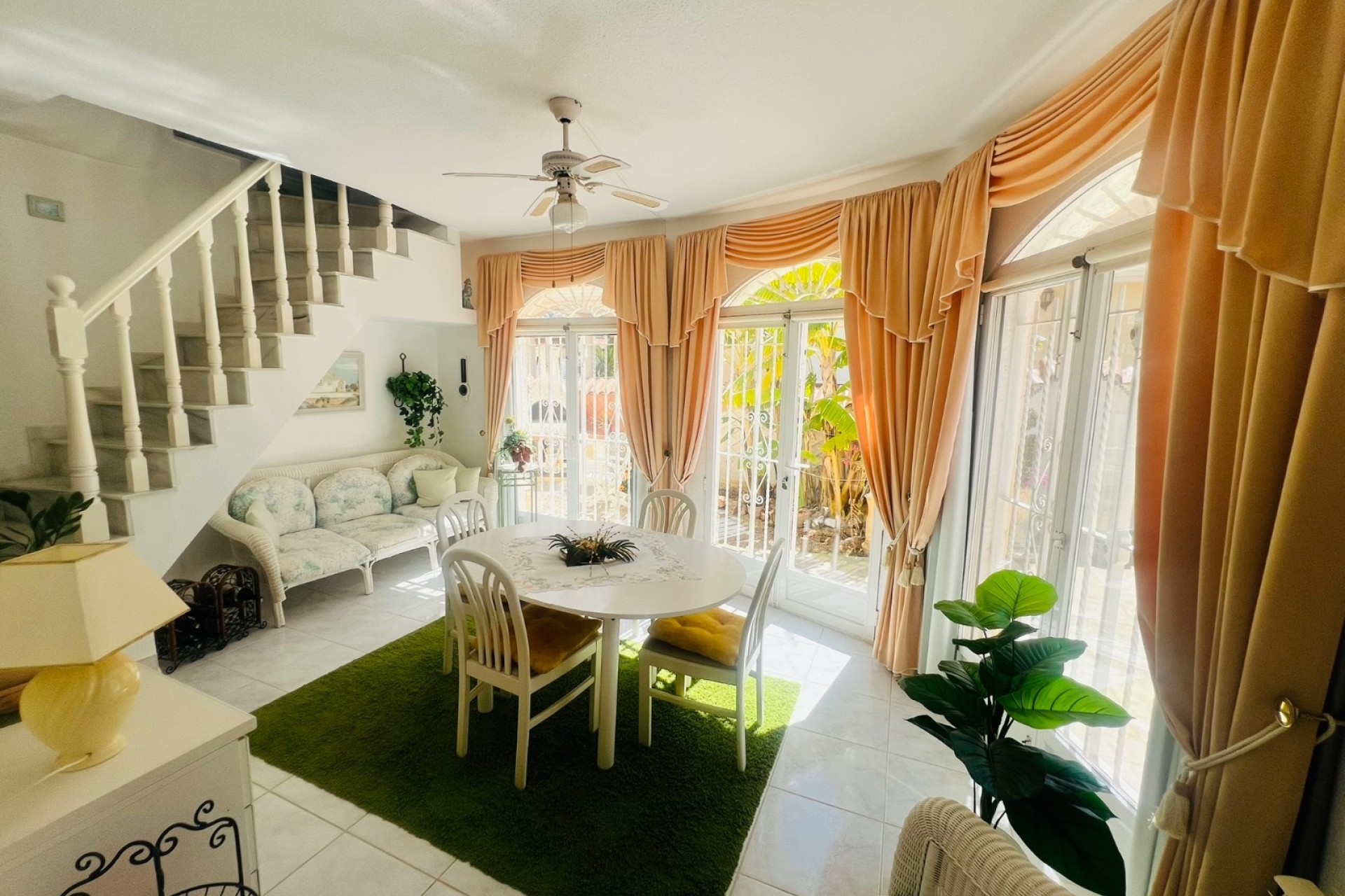 Resale - Villa - Los Urrutias