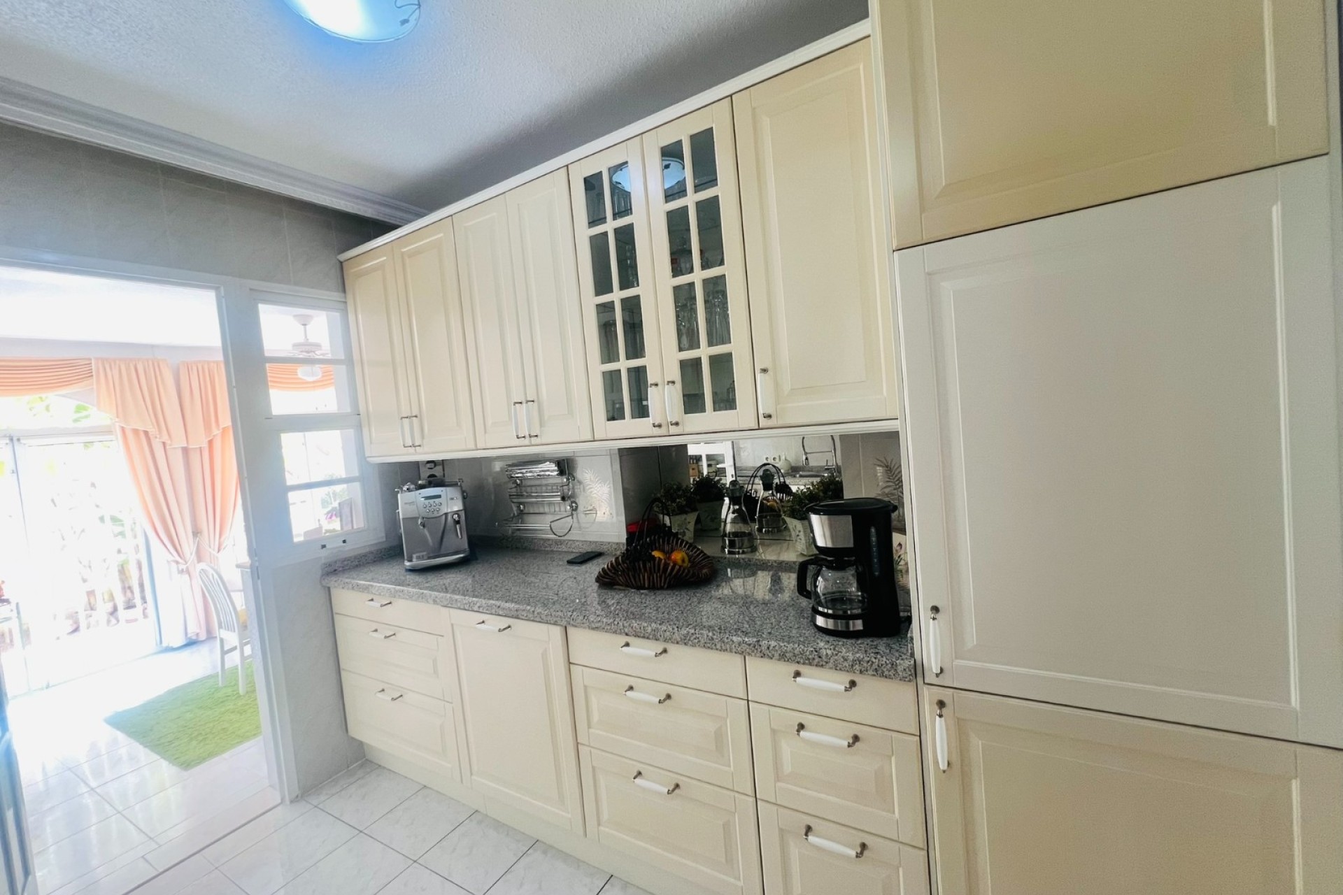 Resale - Villa - Los Urrutias