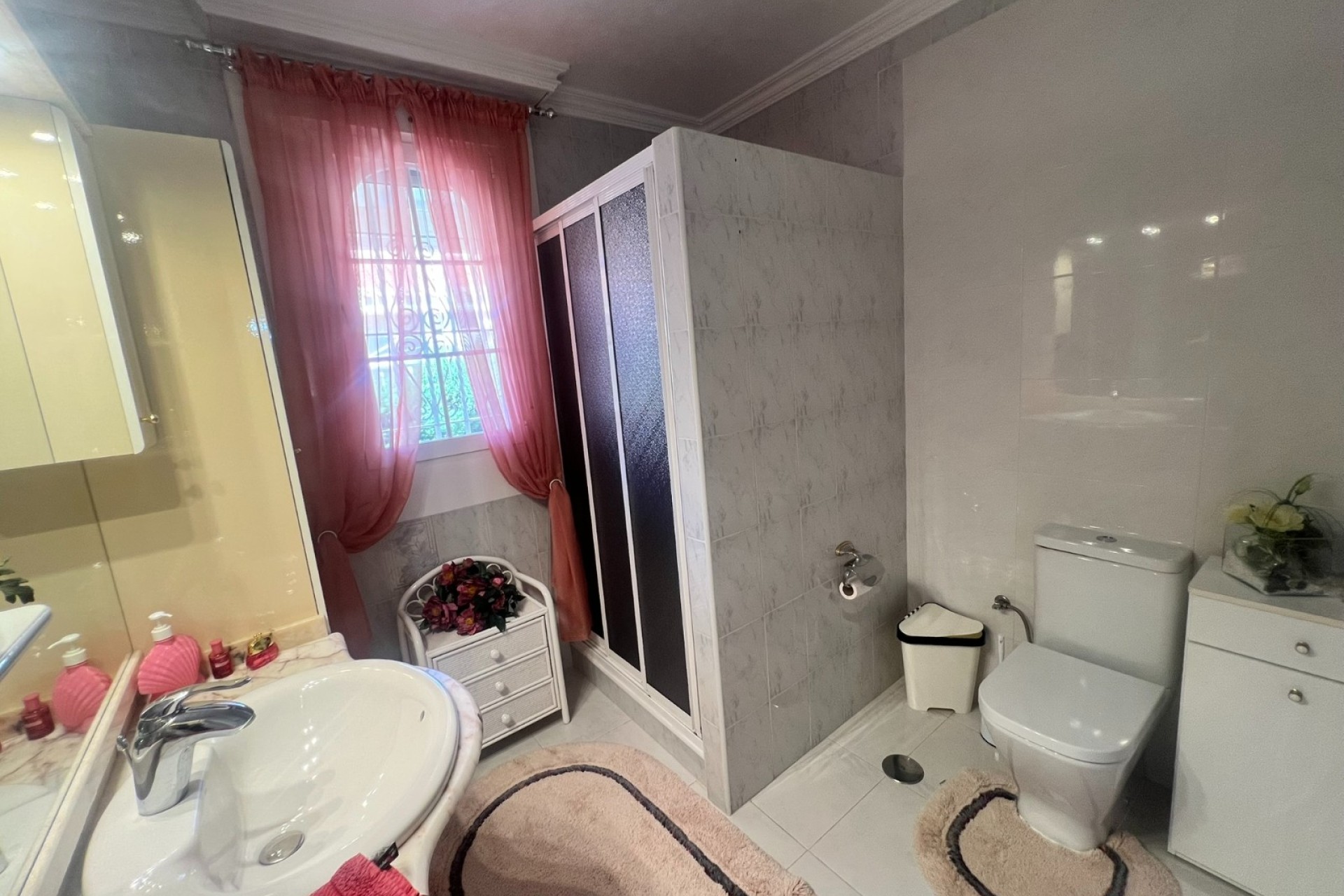 Resale - Villa - Los Urrutias