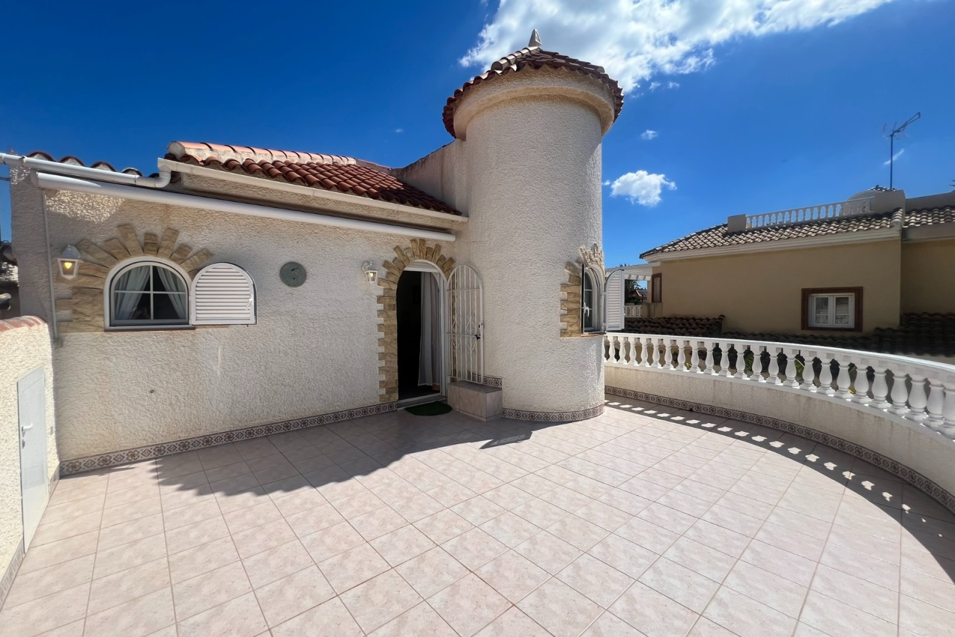 Resale - Villa - Los Urrutias