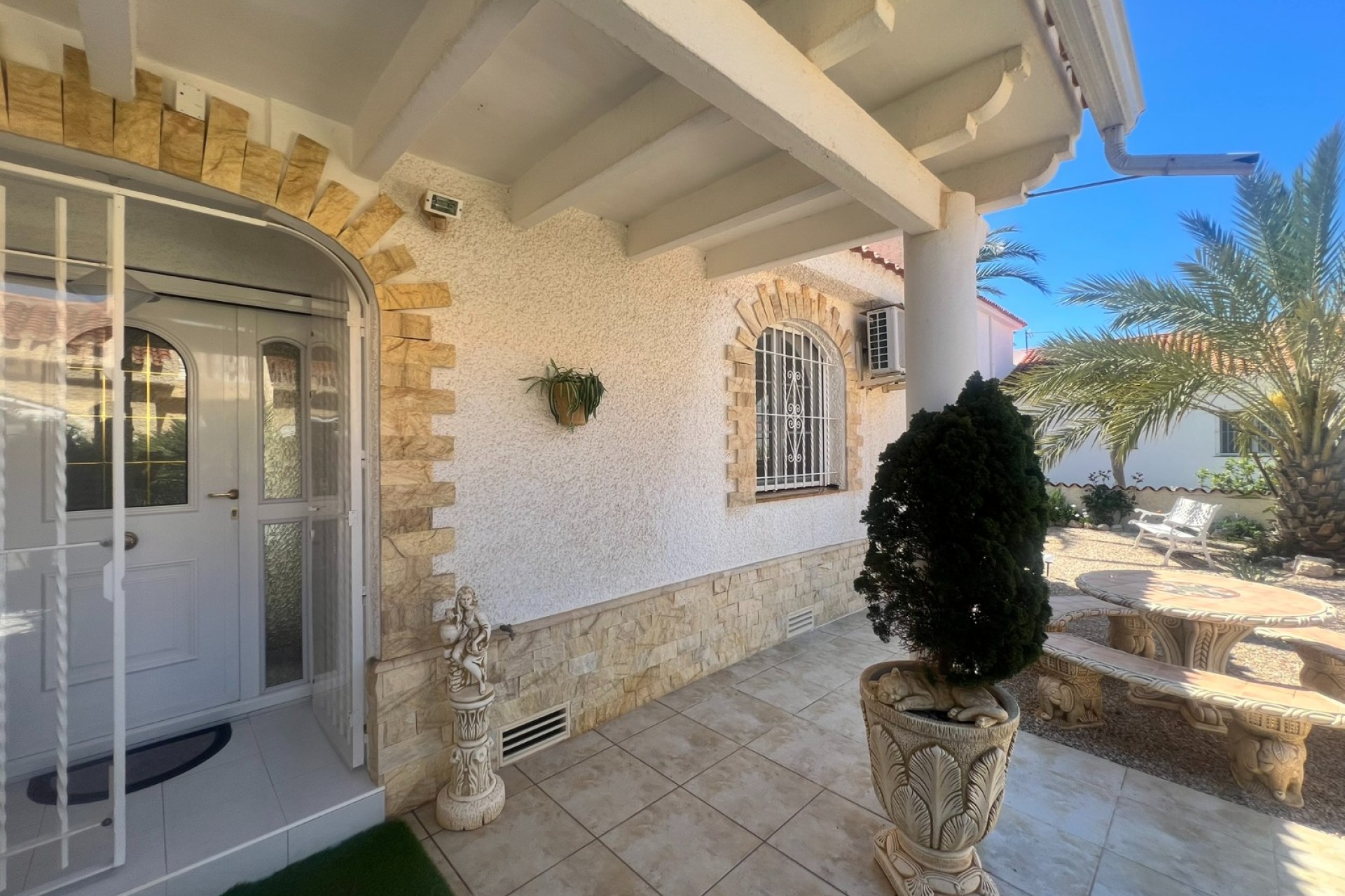 Resale - Villa - Los Urrutias