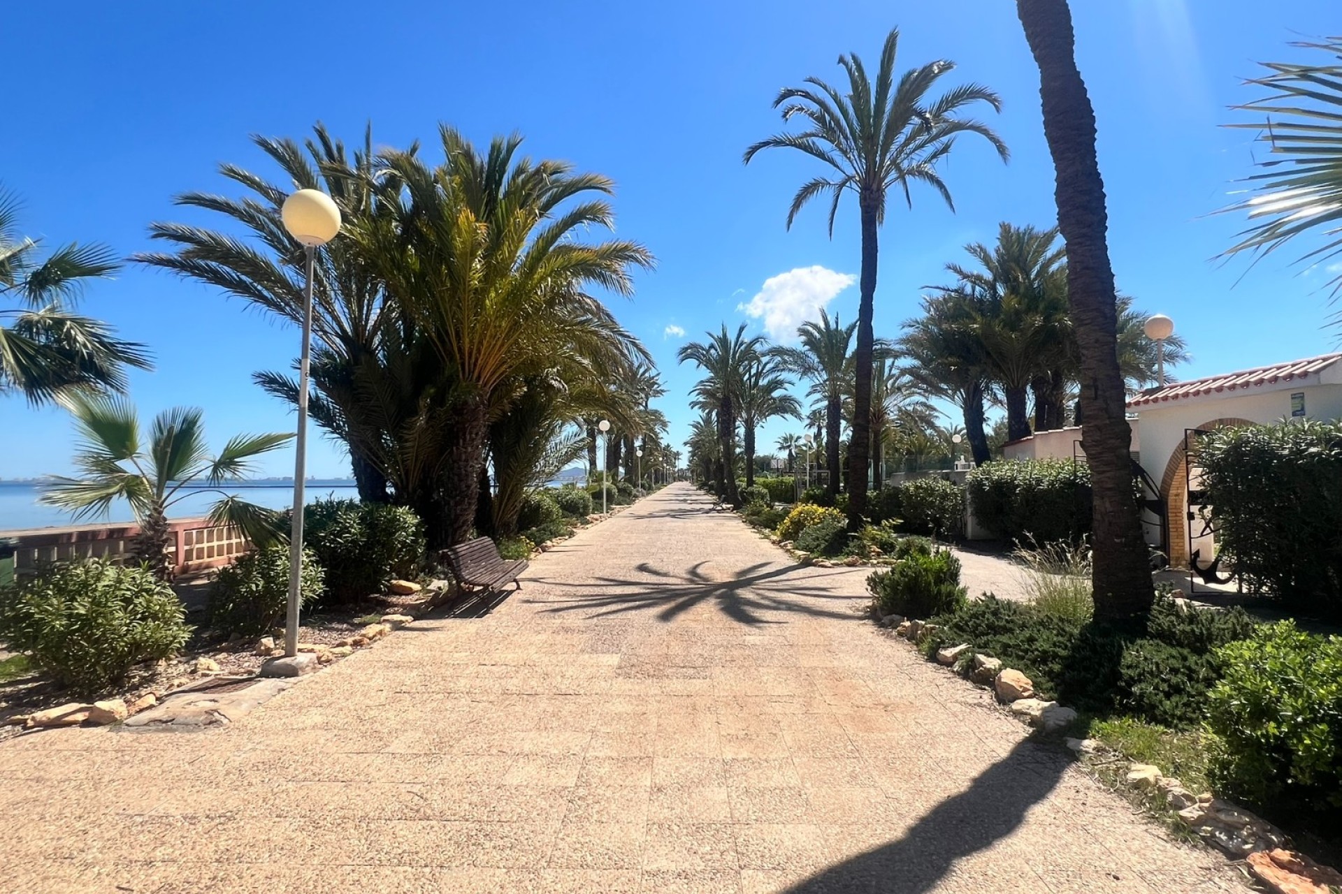 Resale - Villa - Los Urrutias