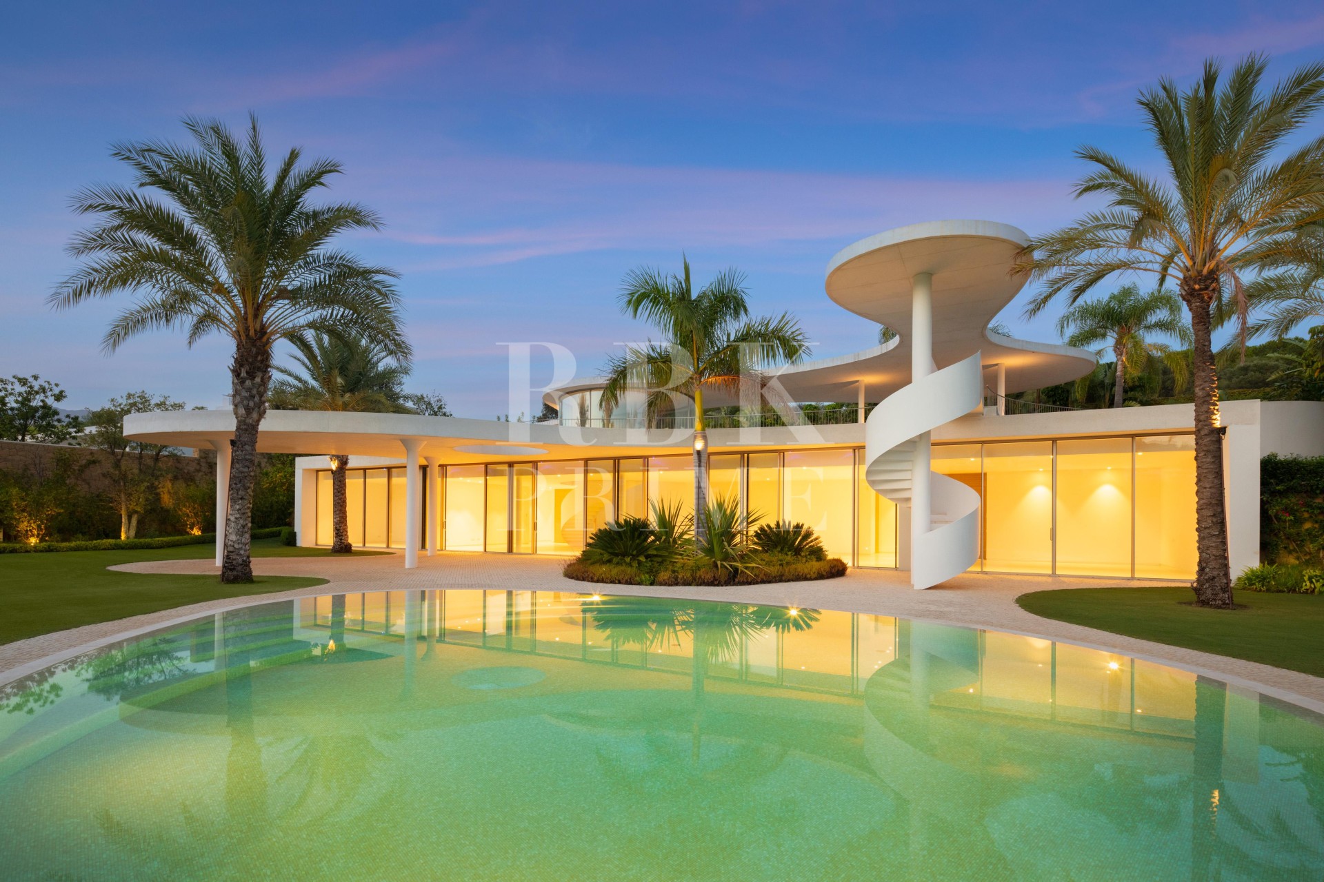 Resale - Villa - Malaga - Casares