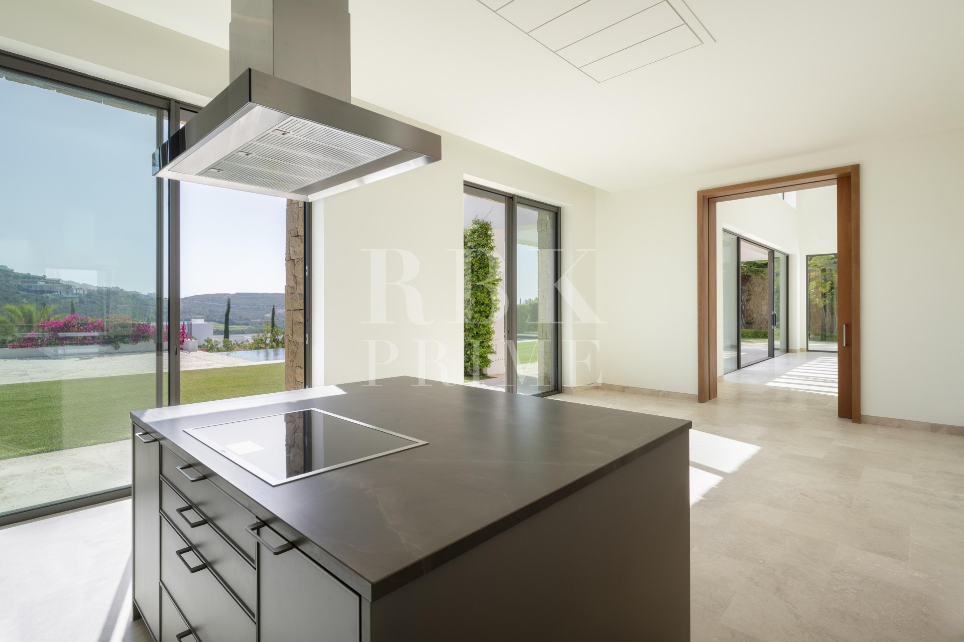 Resale - Villa - Malaga - Casares