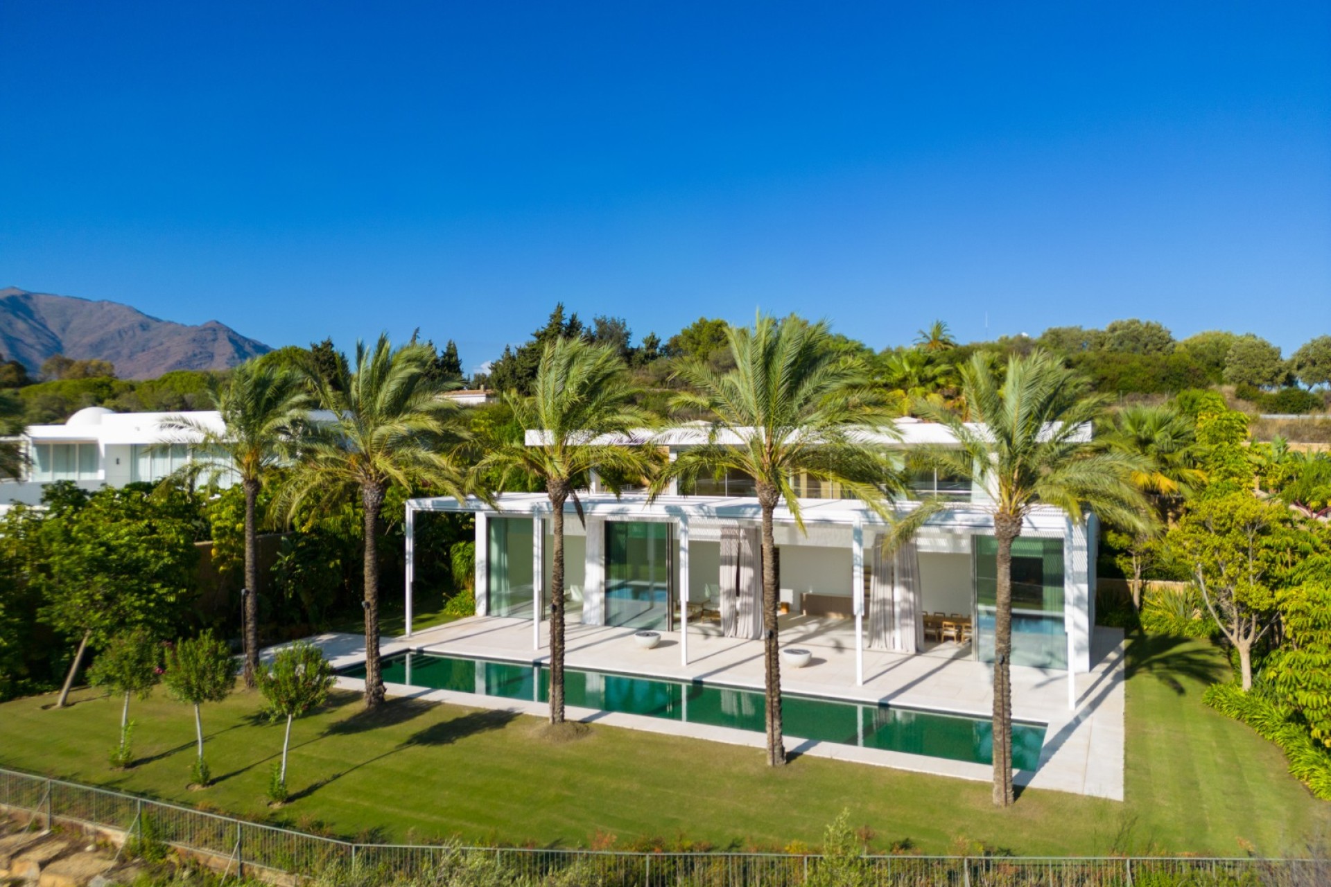 Resale - Villa - Malaga - Casares