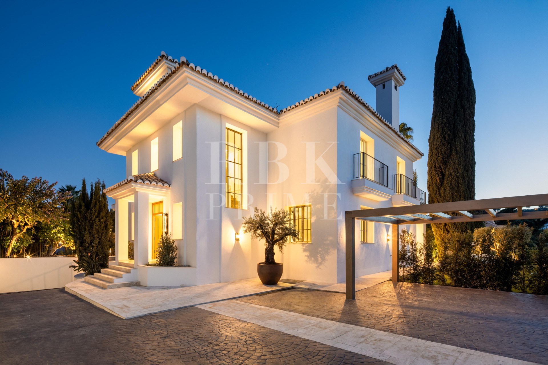 Resale - Villa - Malaga - Málaga
