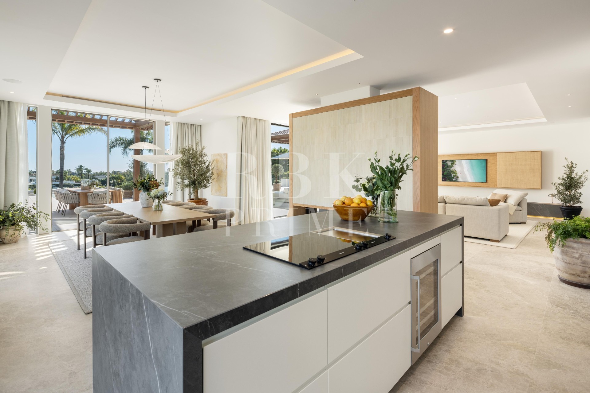 Resale - Villa - Malaga - Málaga