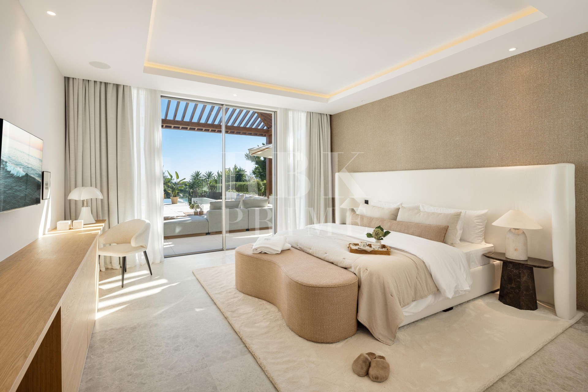 Resale - Villa - Malaga - Málaga