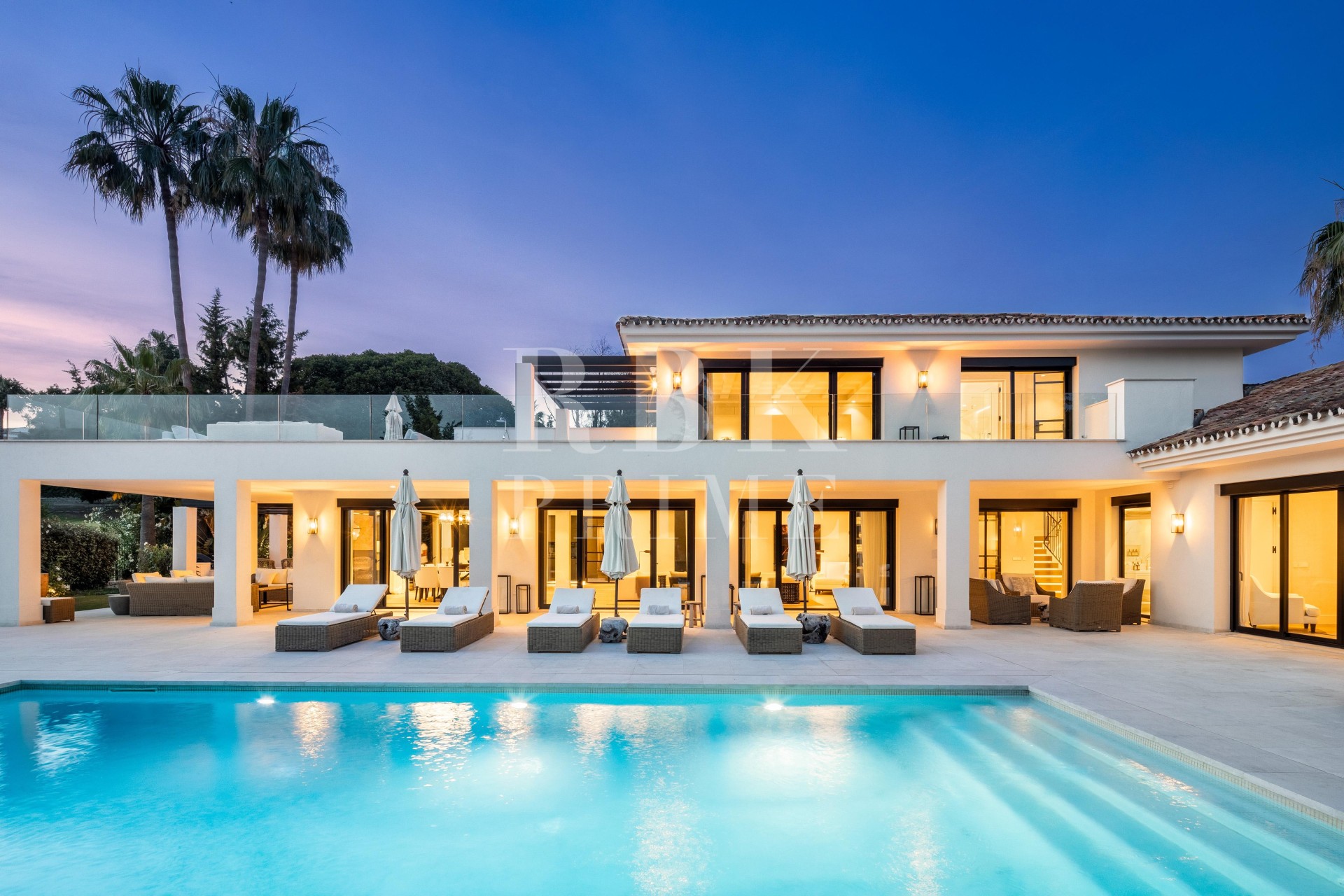 Resale - Villa - Malaga - Nueva Andalucía