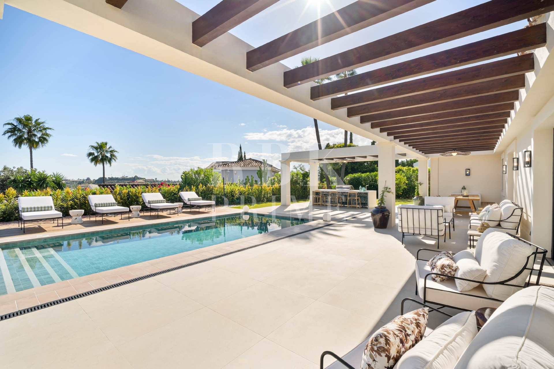 Resale - Villa - Malaga - Nueva Andalucía