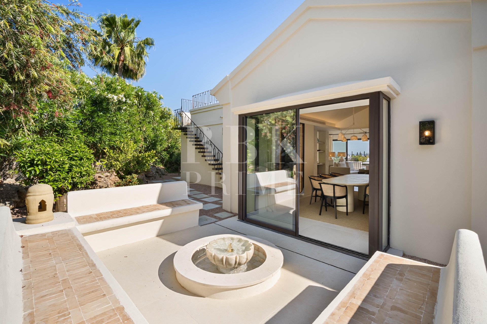 Resale - Villa - Malaga - Nueva Andalucía