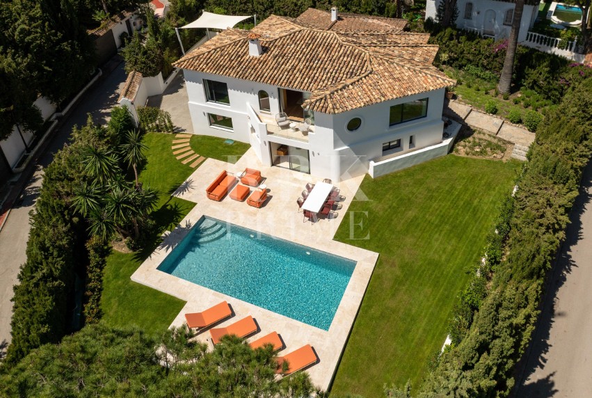 Resale - Villa - Malaga - Nueva Andalucía