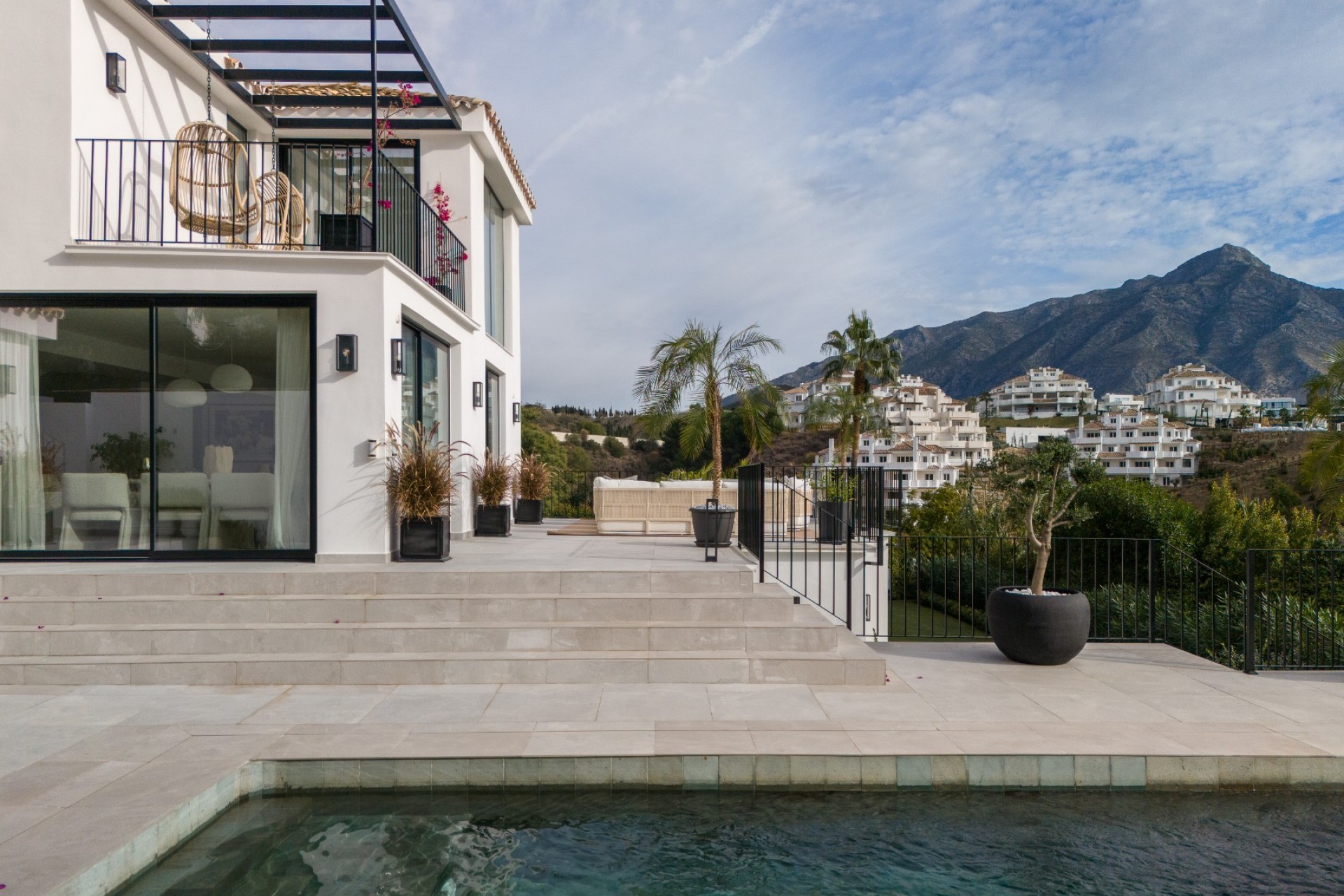 Resale - Villa - Marbella - Los Naranjos de Marbella