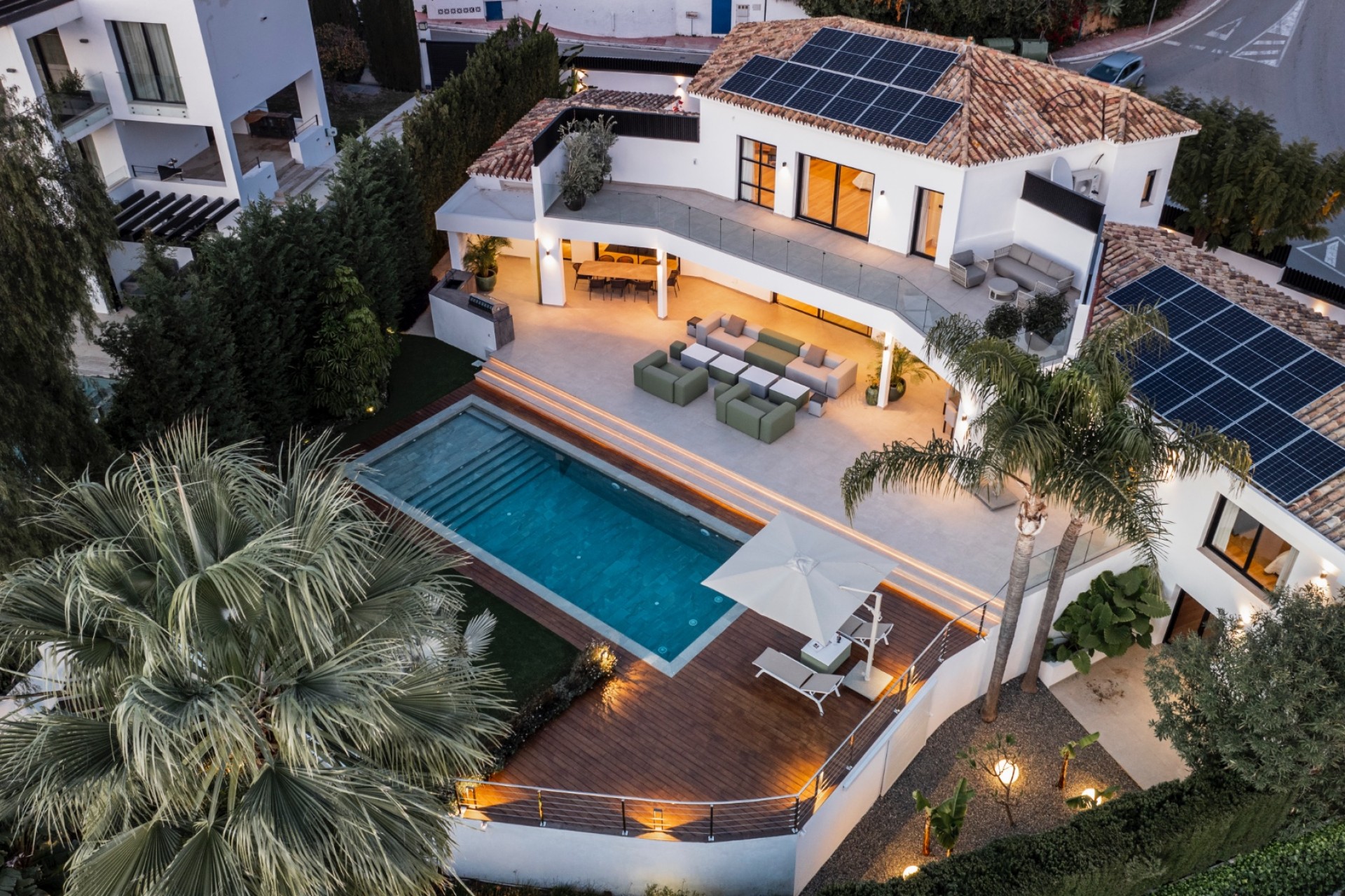 Resale - Villa - Marbella - Nagueles