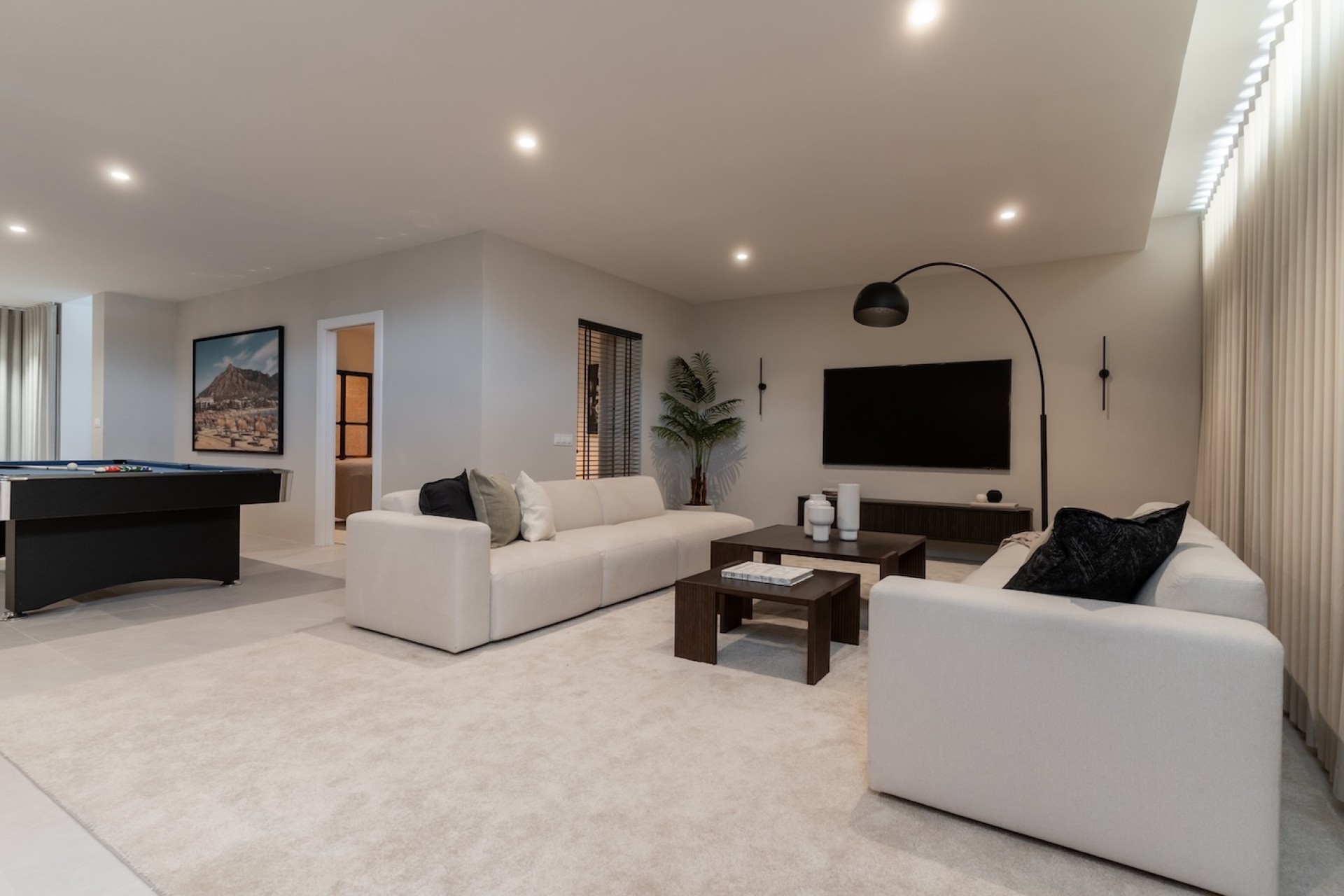 Resale - Villa - Marbella - Nueva Andalucía