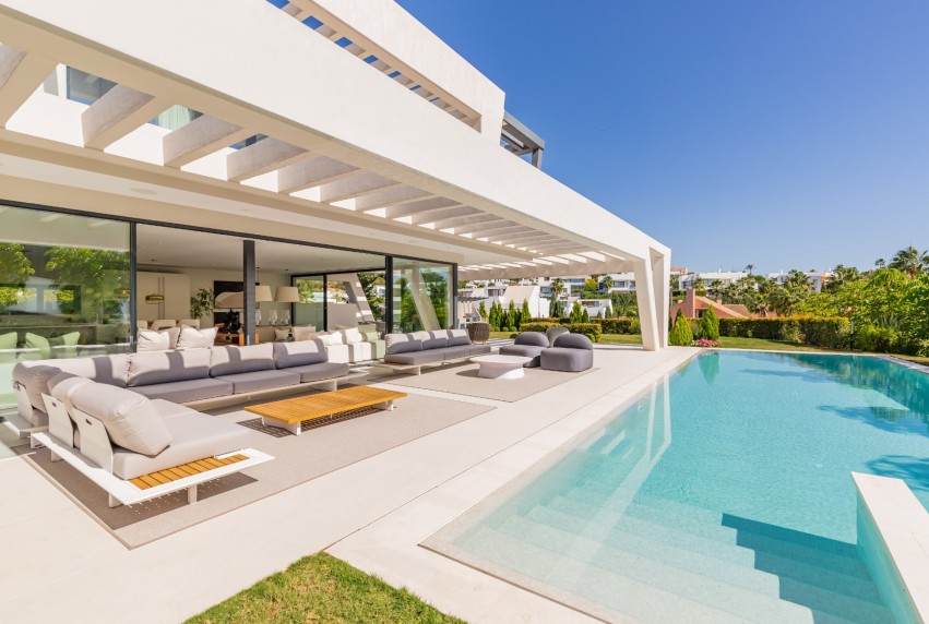 Resale - Villa - Marbella - Nueva Andalucía