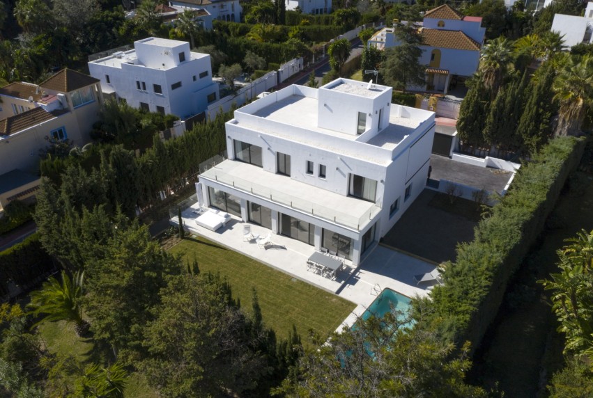 Resale - Villa - Marbella - Nueva Andalucía