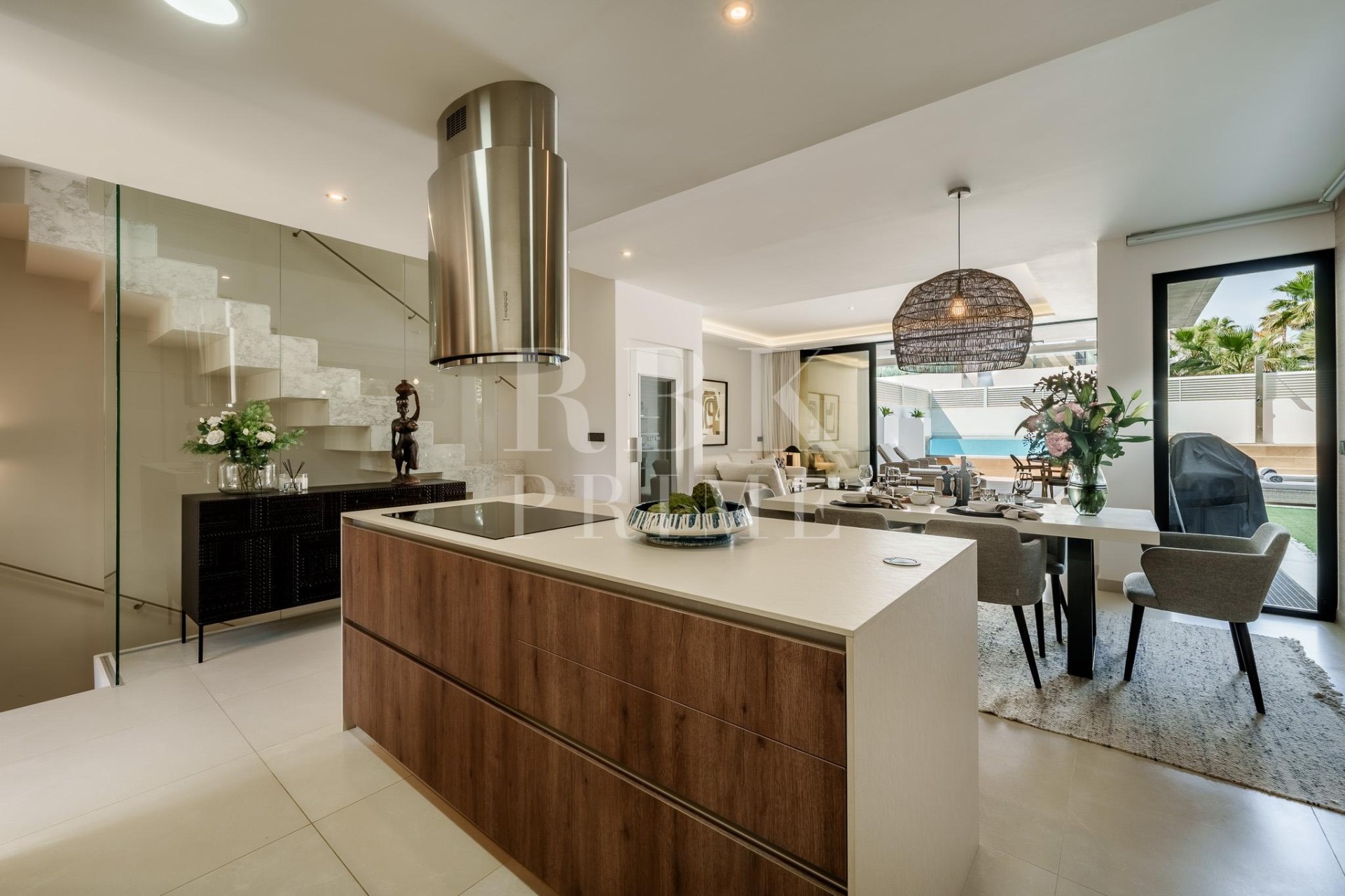 Resale - Villa - Marbella