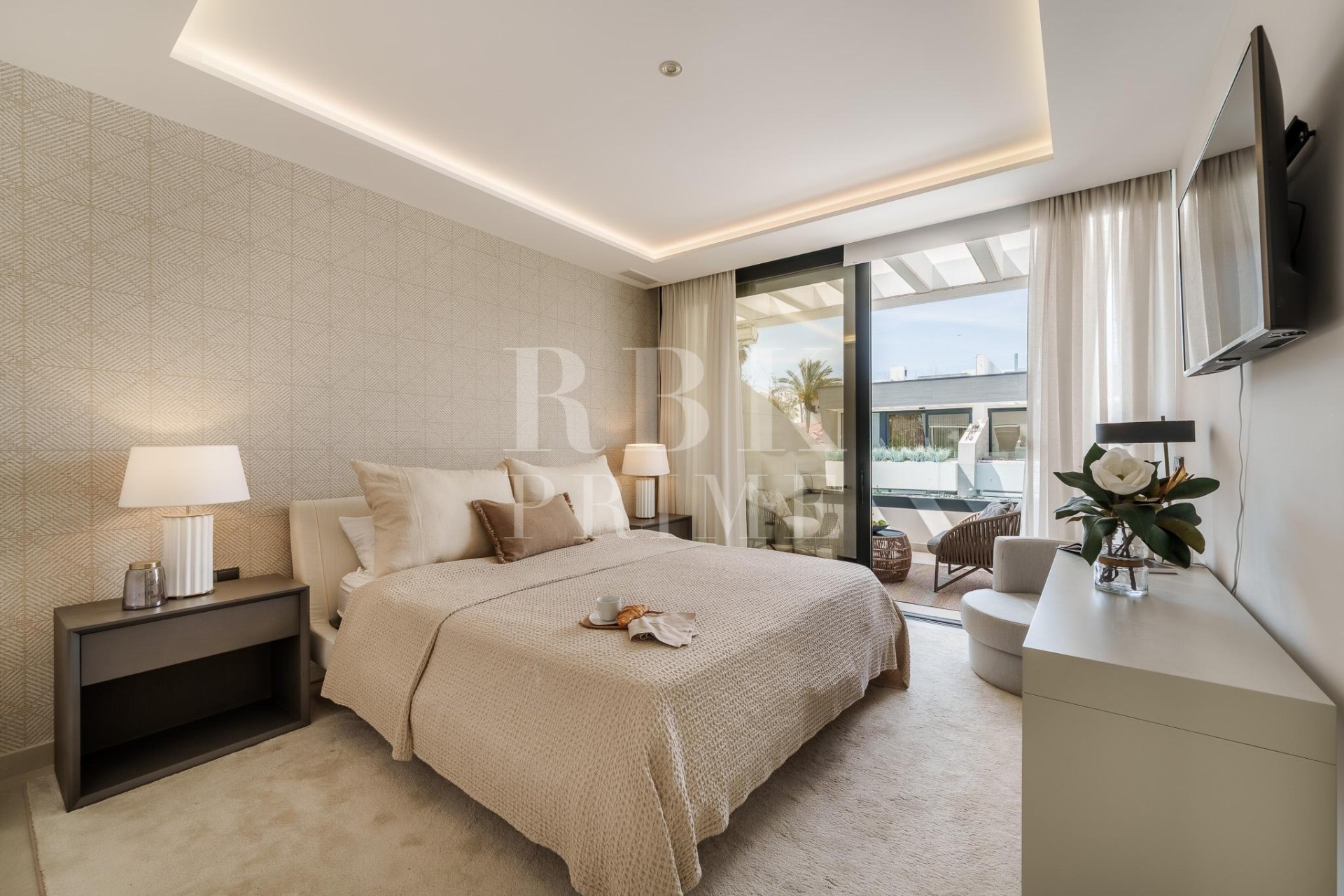 Resale - Villa - Marbella