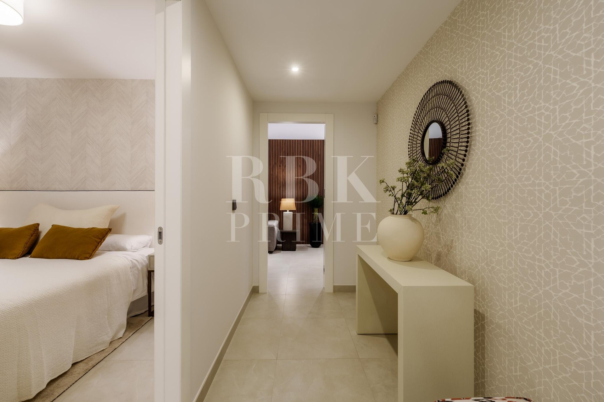 Resale - Villa - Marbella