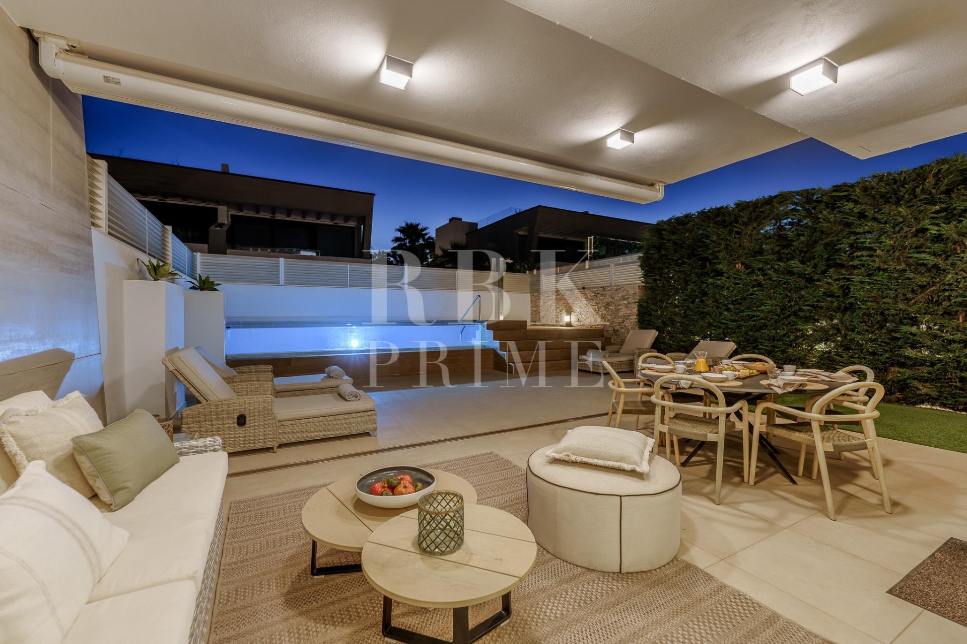 Resale - Villa - Marbella