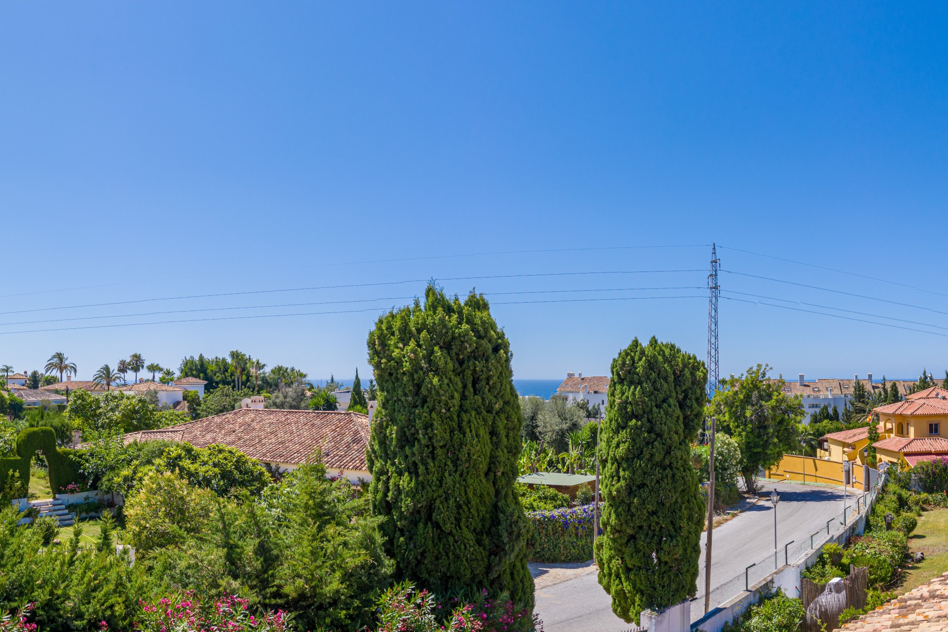 Resale - Villa - Marbella