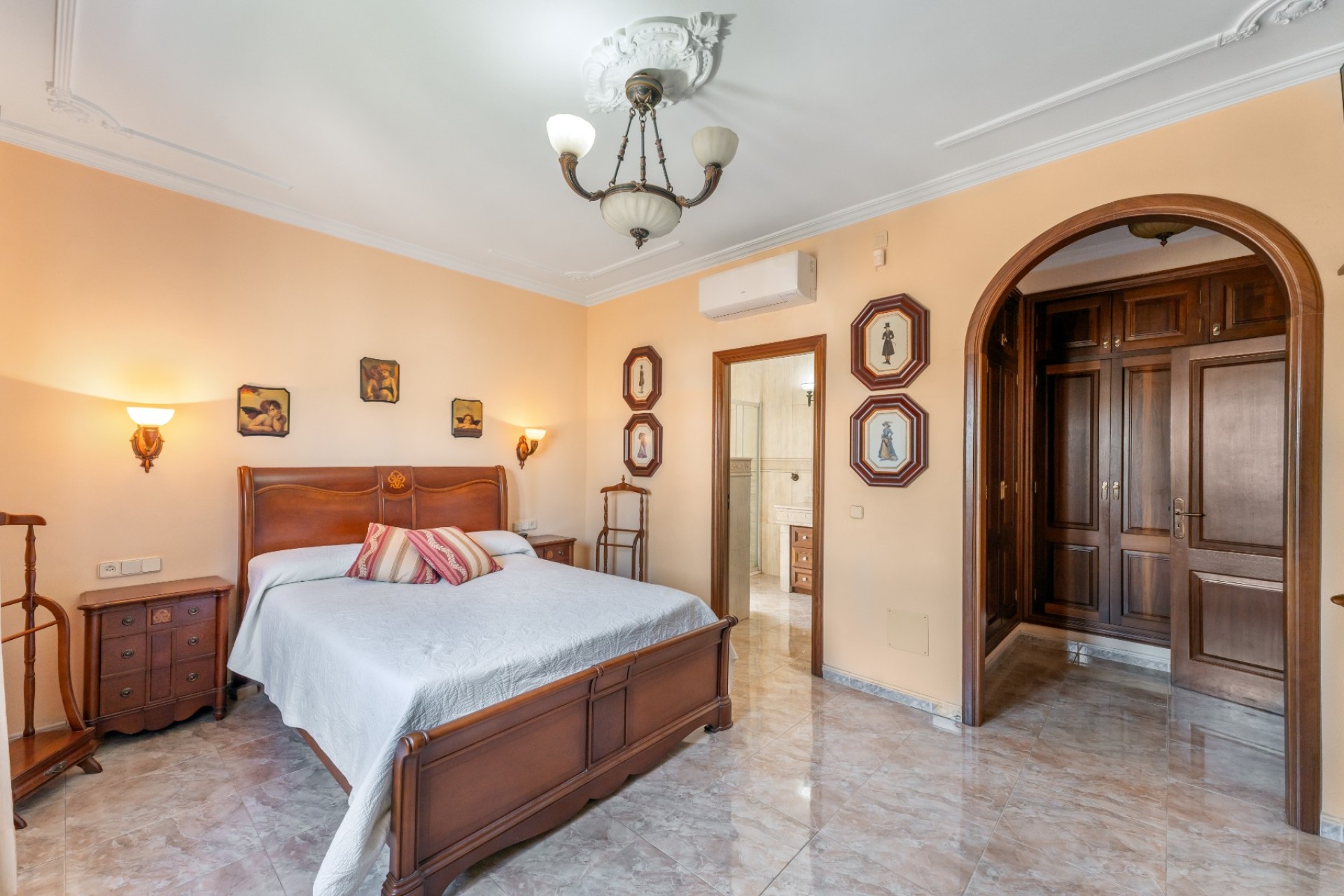 Resale - Villa - Marrachí - Mallorca