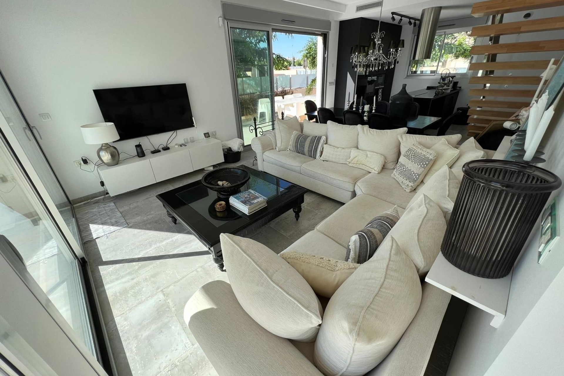 Resale - Villa - Mil Palmeras - Costa Blanca