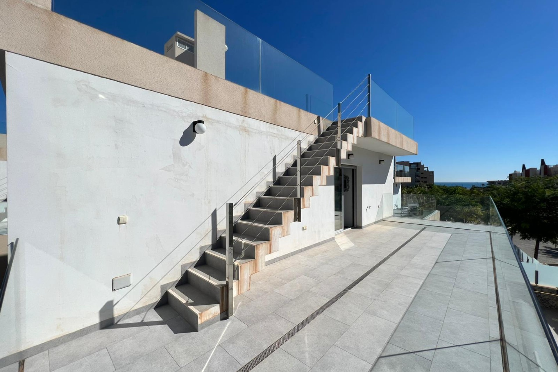 Resale - Villa - Mil Palmeras - Costa Blanca