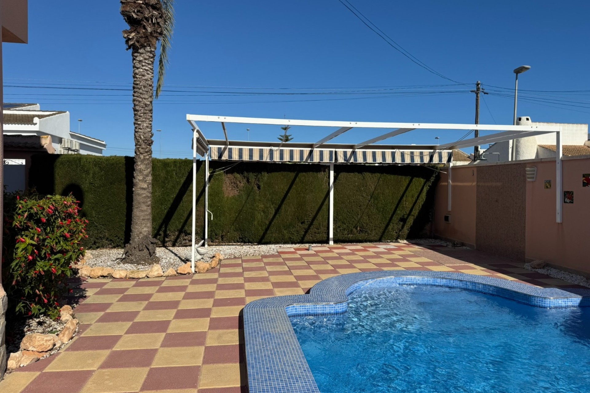 Resale - Villa - Mil Palmeras