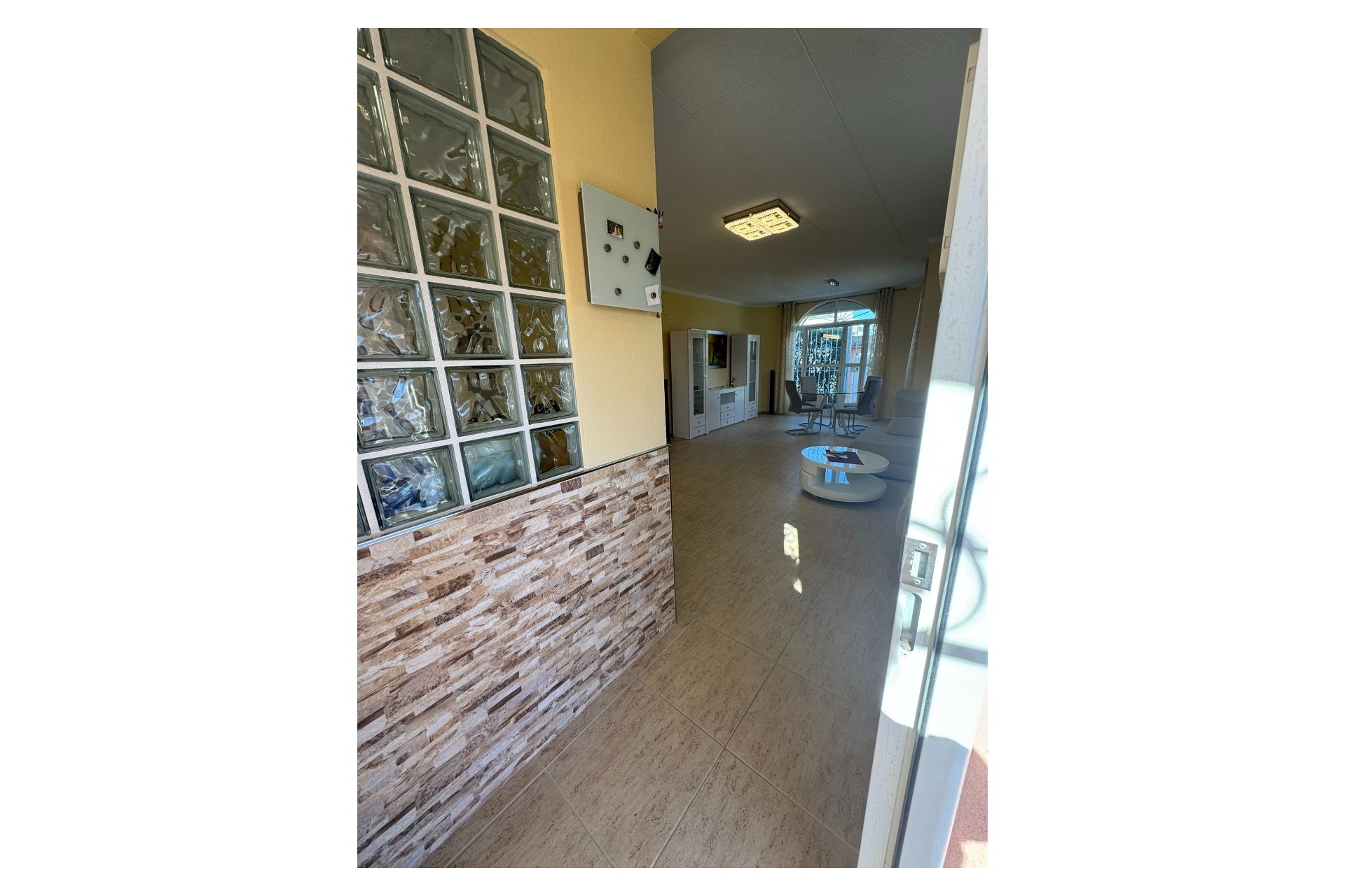 Resale - Villa - Mil Palmeras