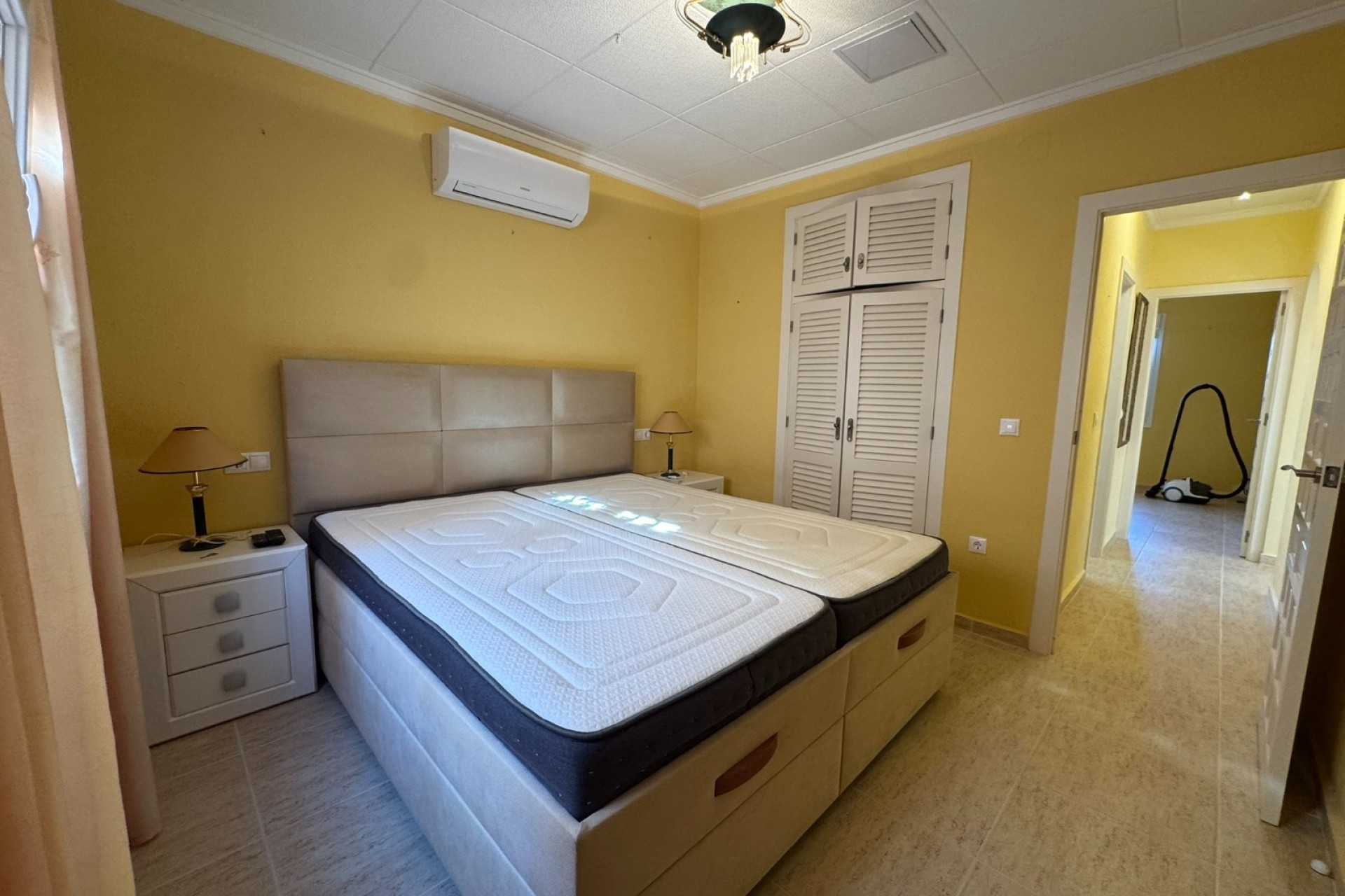 Resale - Villa - Mil Palmeras