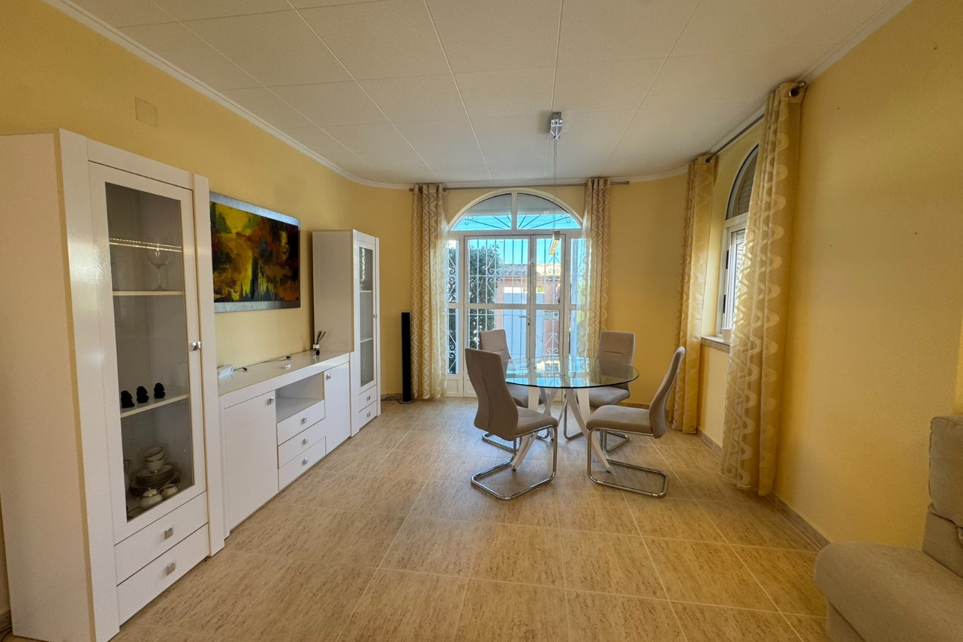 Resale - Villa - Mil Palmeras