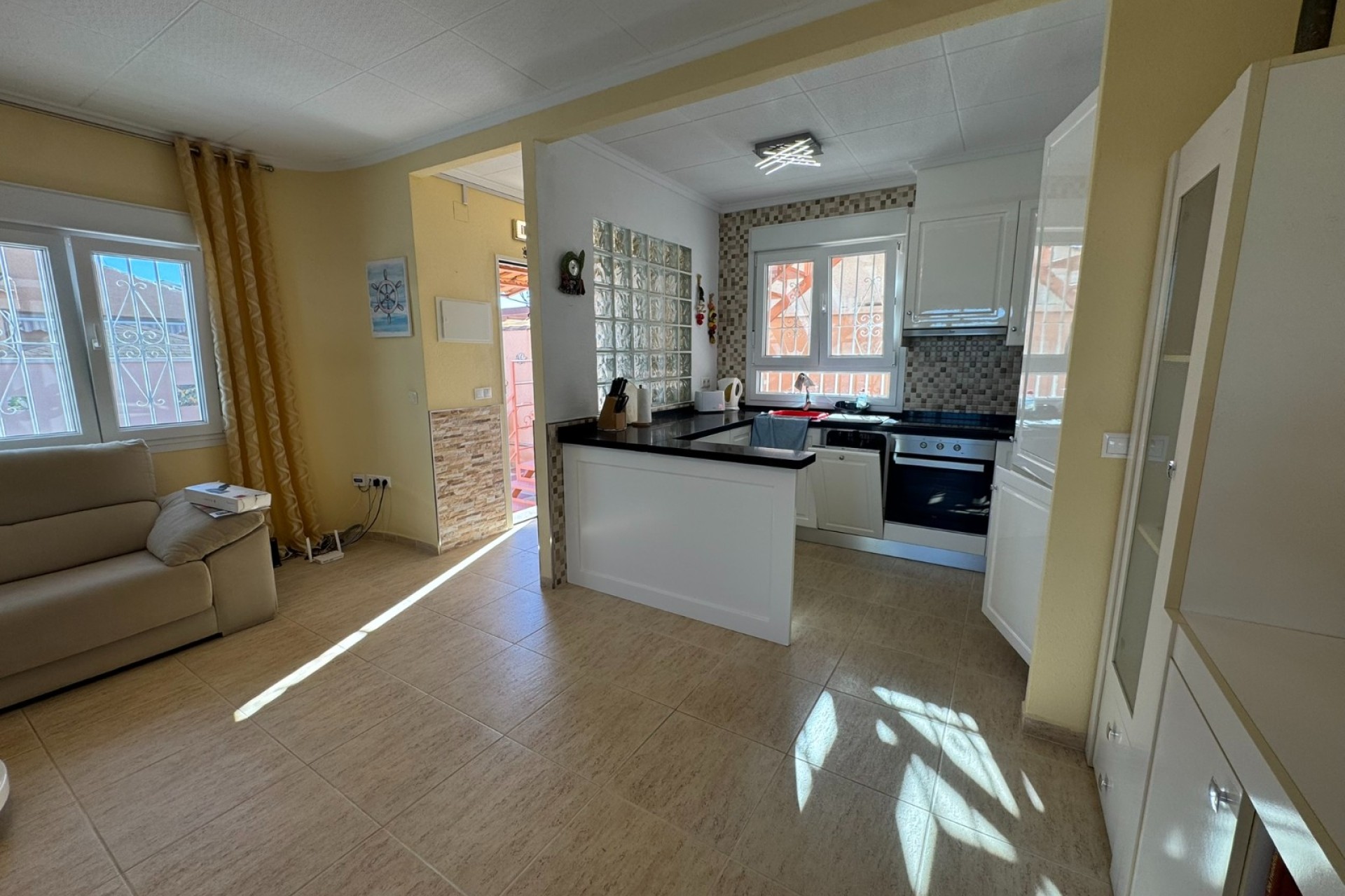 Resale - Villa - Mil Palmeras