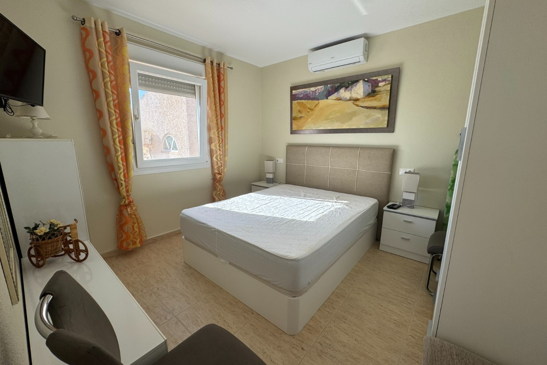 Resale - Villa - Mil Palmeras