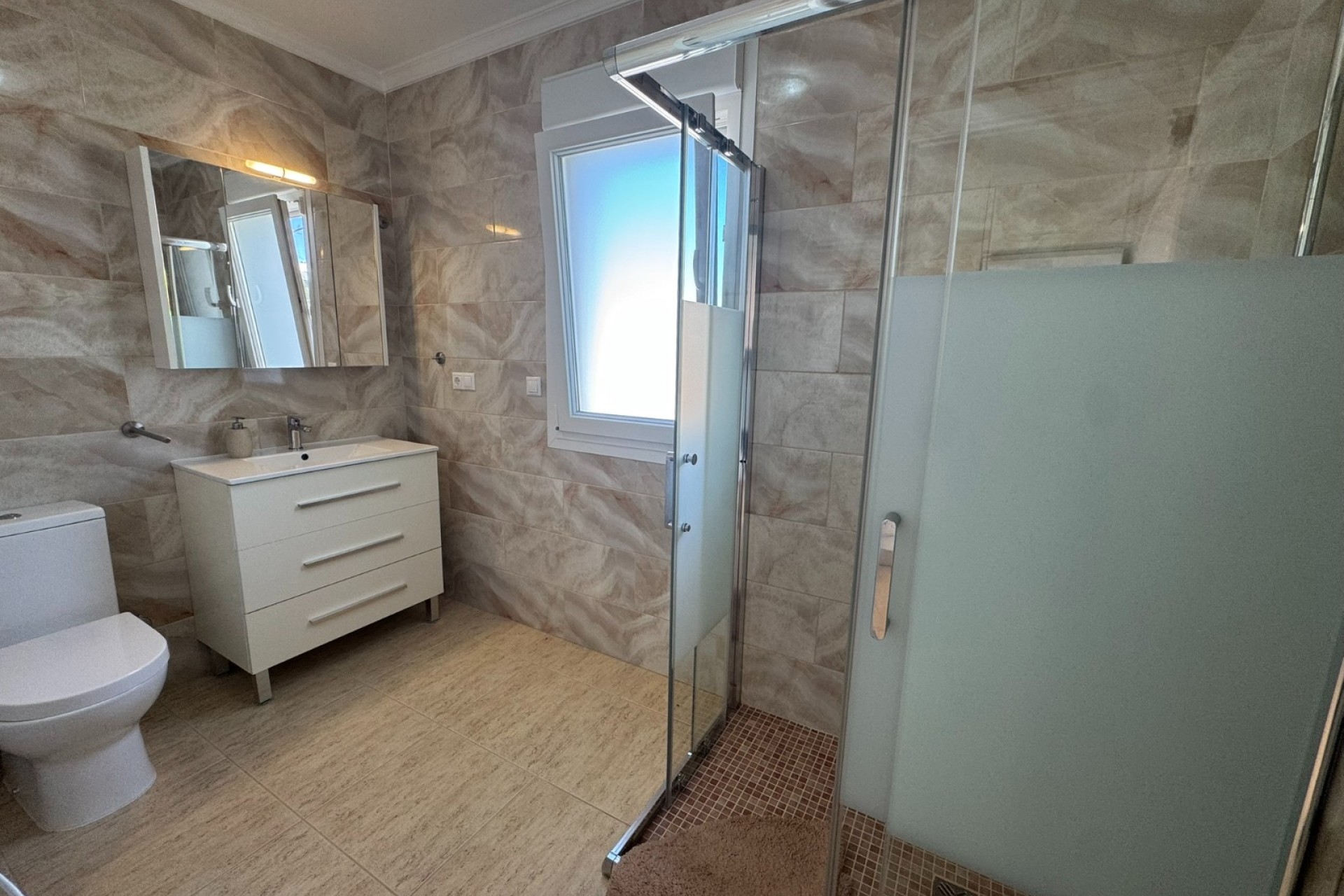 Resale - Villa - Mil Palmeras