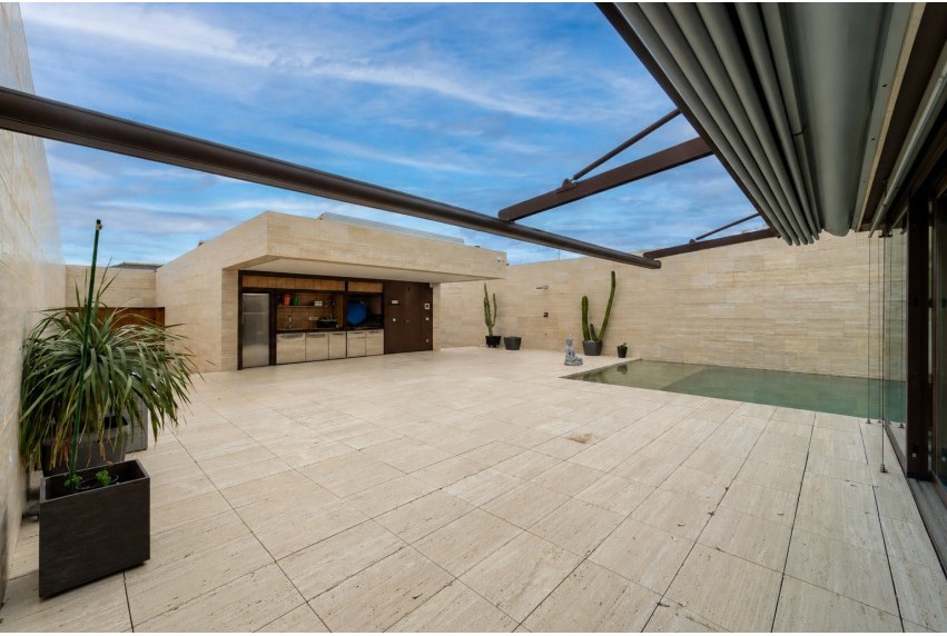Resale - Villa - Novelda