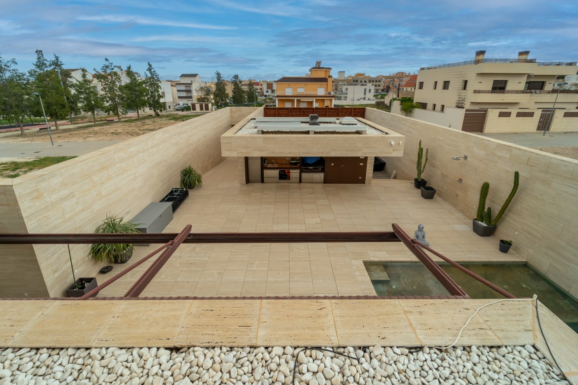 Resale - Villa - Novelda