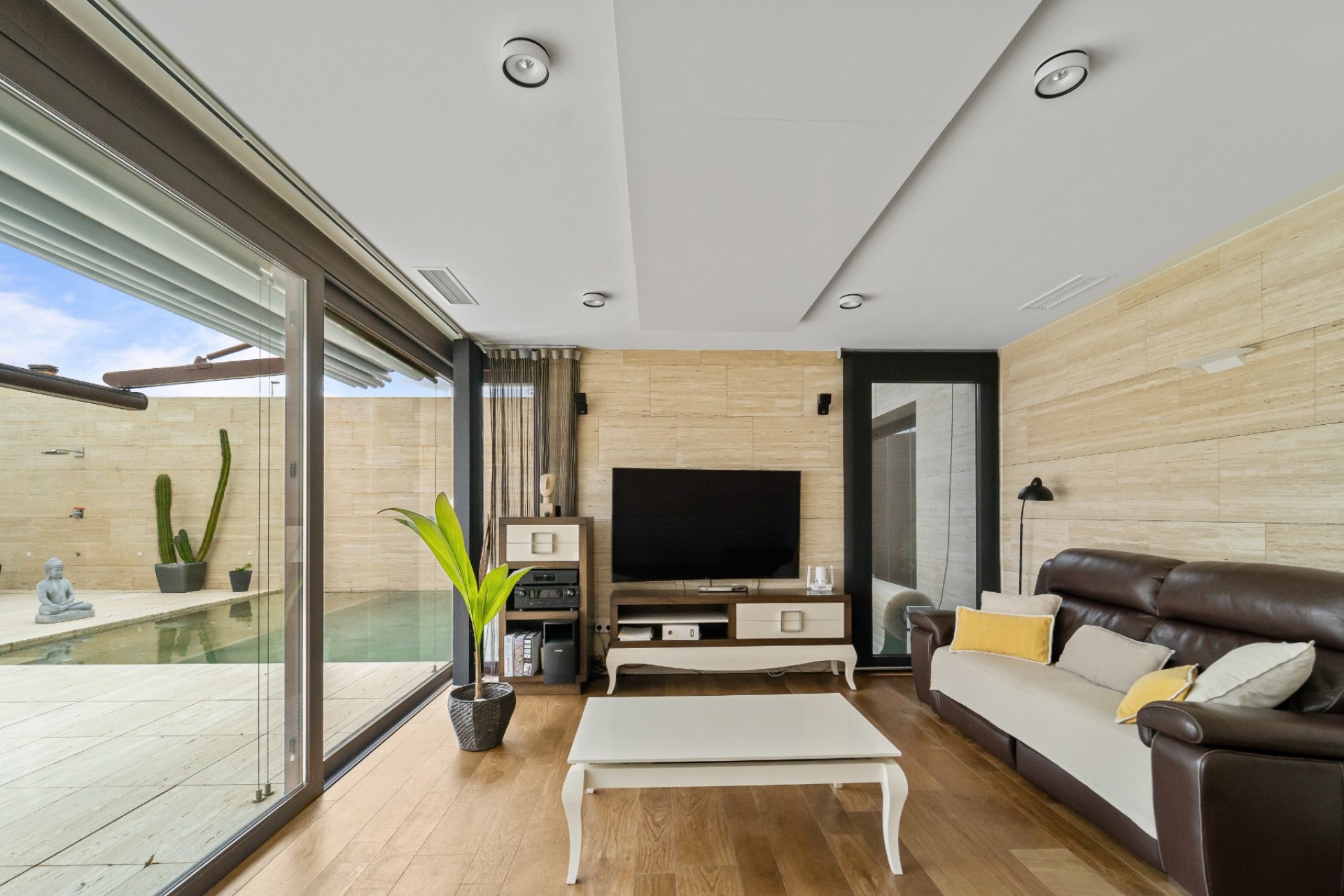 Resale - Villa - Novelda
