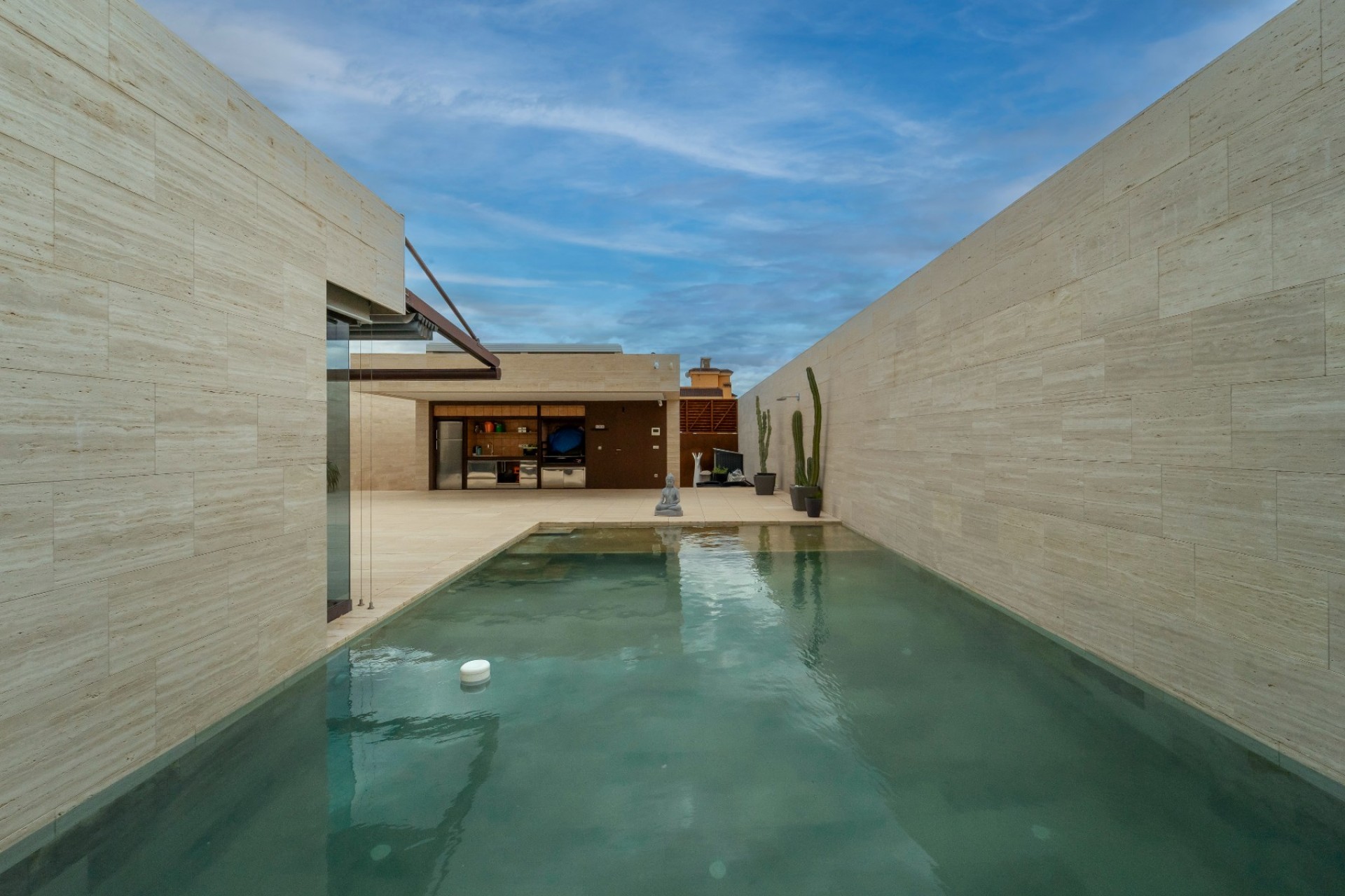 Resale - Villa - Novelda