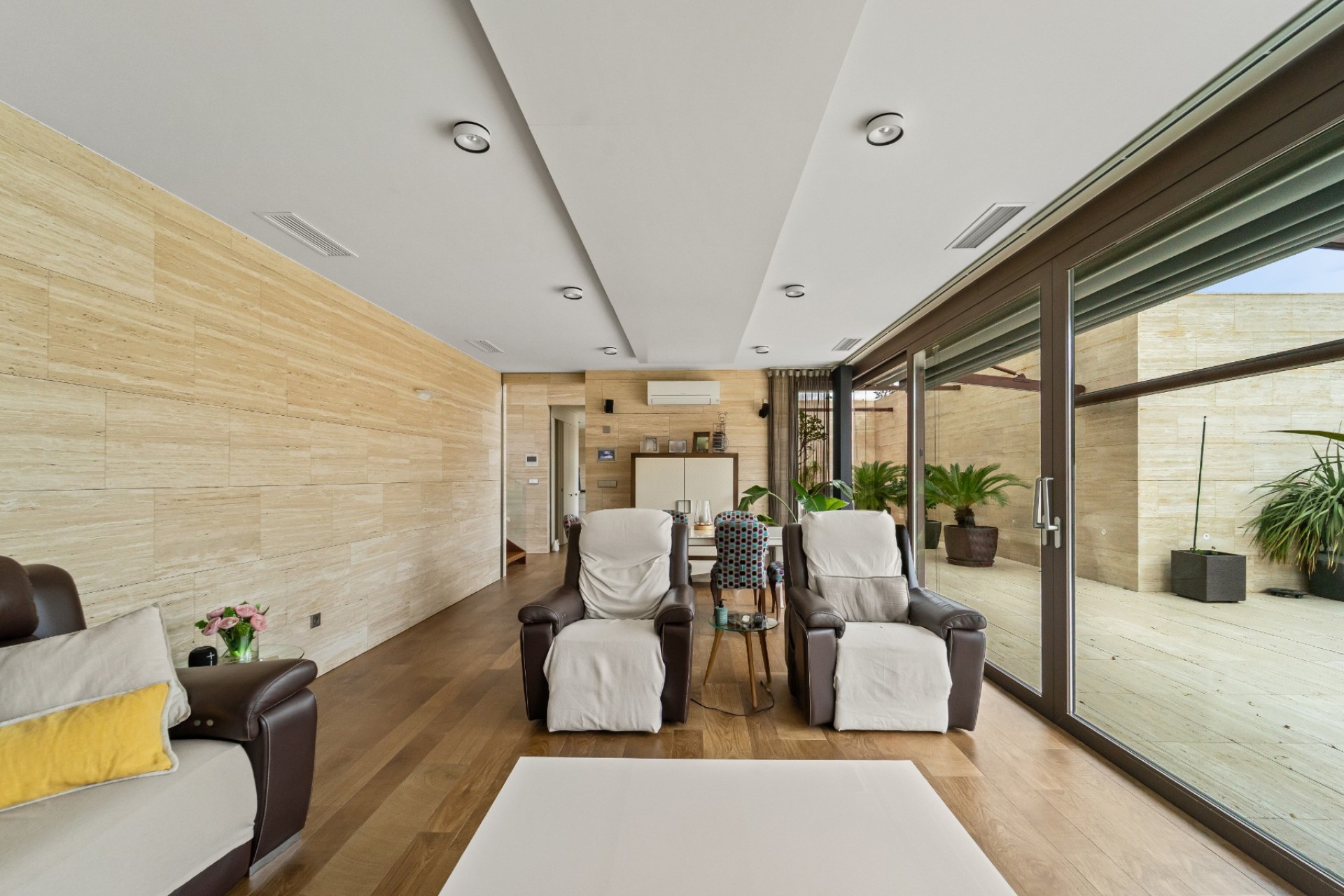 Resale - Villa - Novelda
