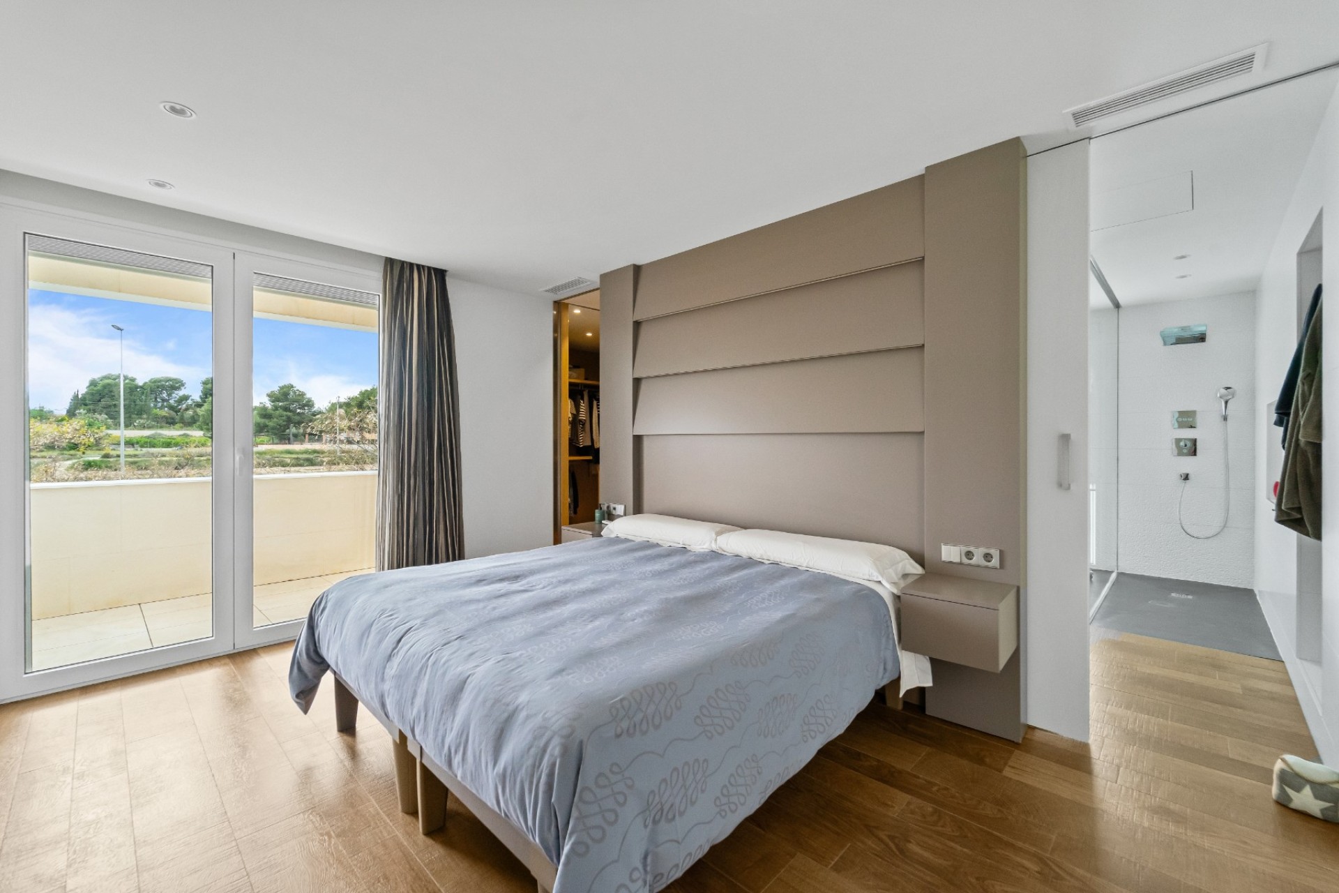 Resale - Villa - Novelda
