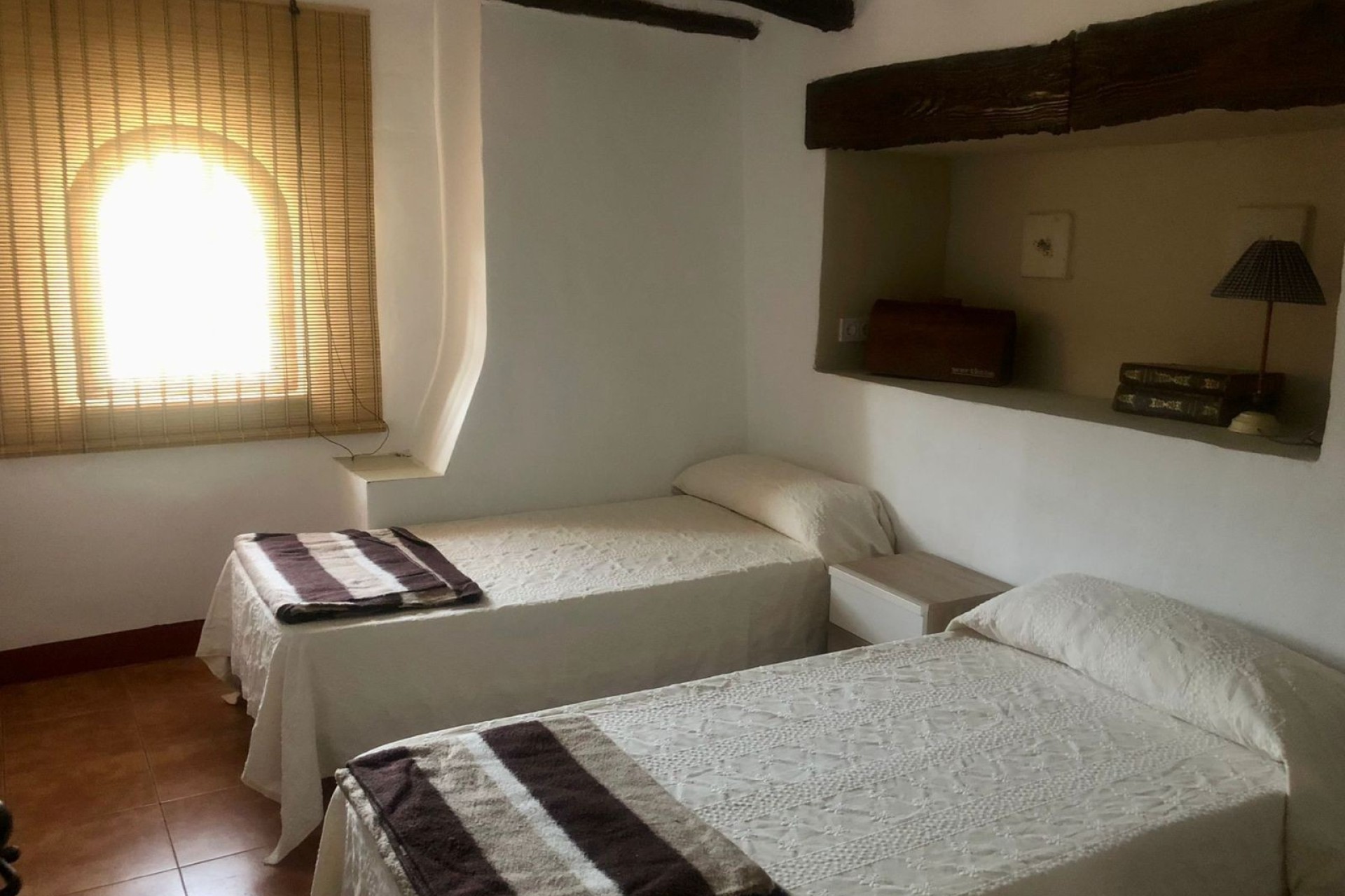 Resale - Villa - Onil