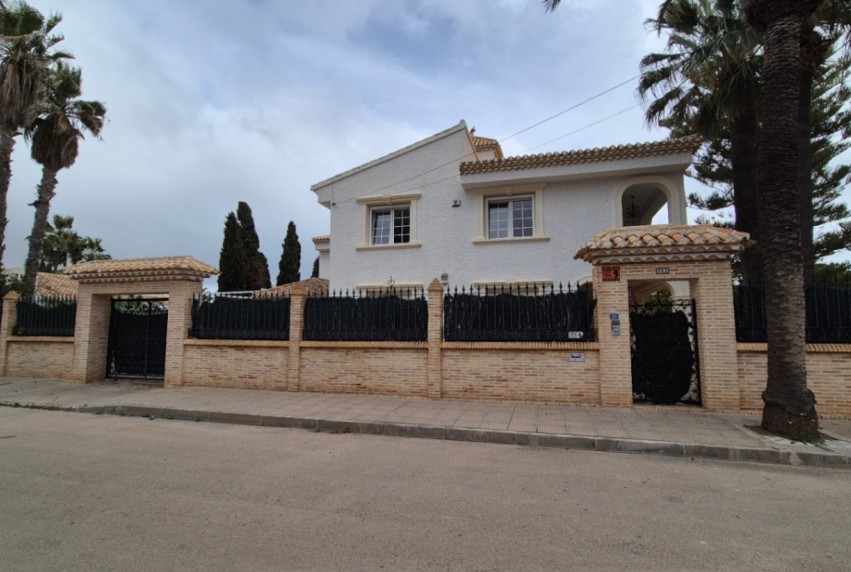 Resale - Villa - Orihuela - Costa Blanca