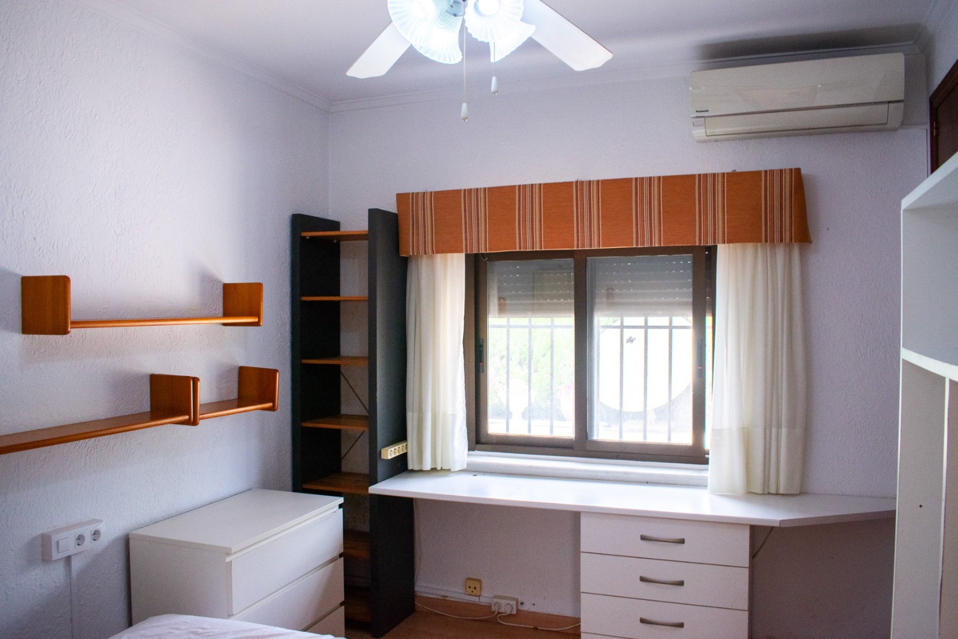 Resale - Villa - Orihuela Costa - Cabo Roig *