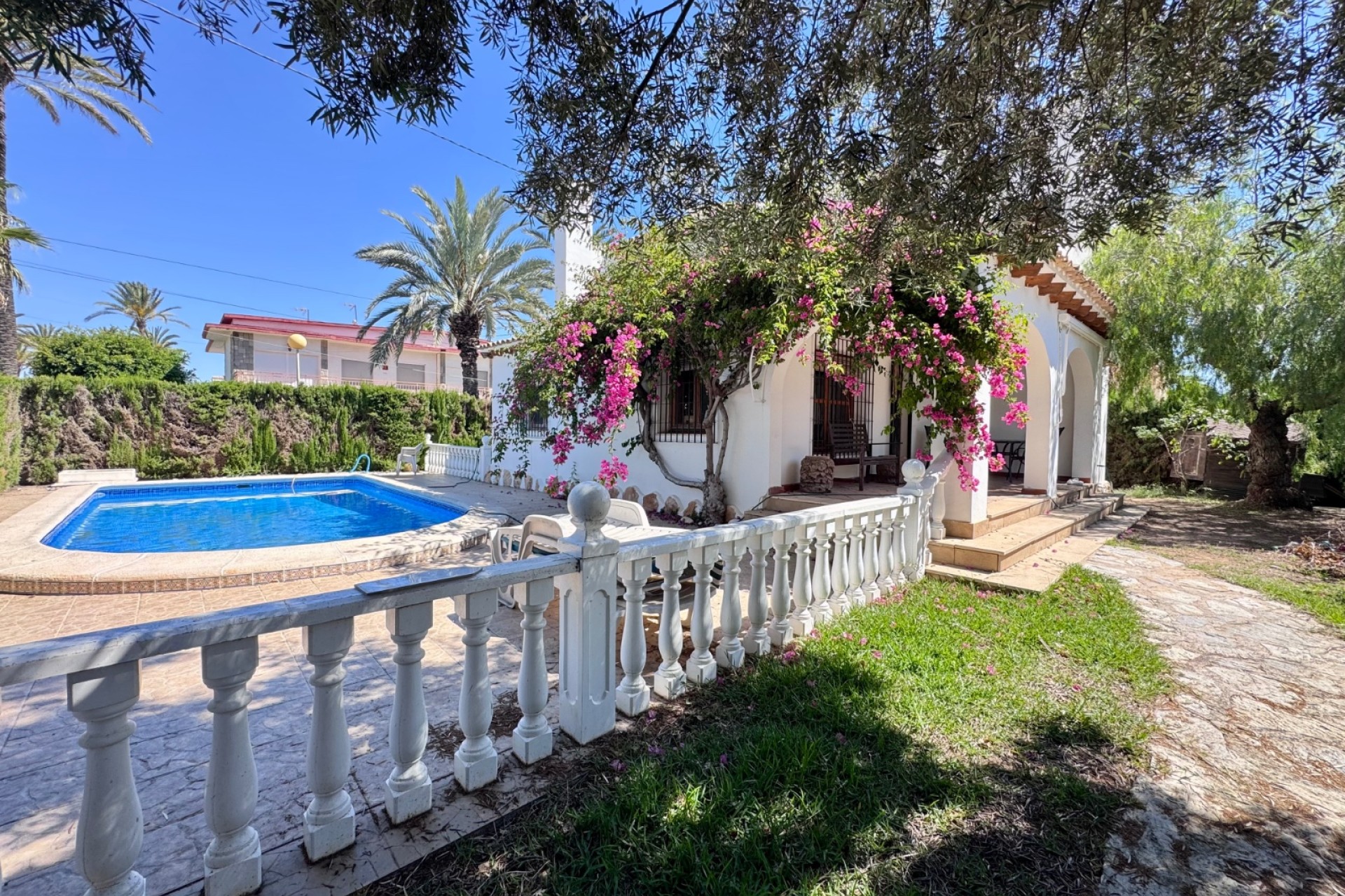 Resale - Villa - Orihuela Costa - Cabo Roig