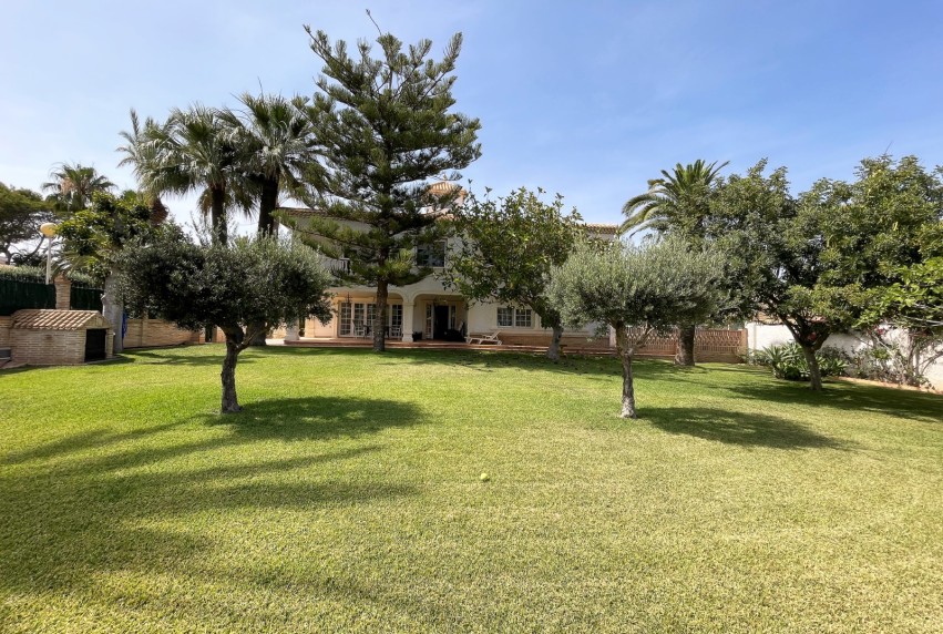 Resale - Villa - Orihuela Costa - Cabo Roig